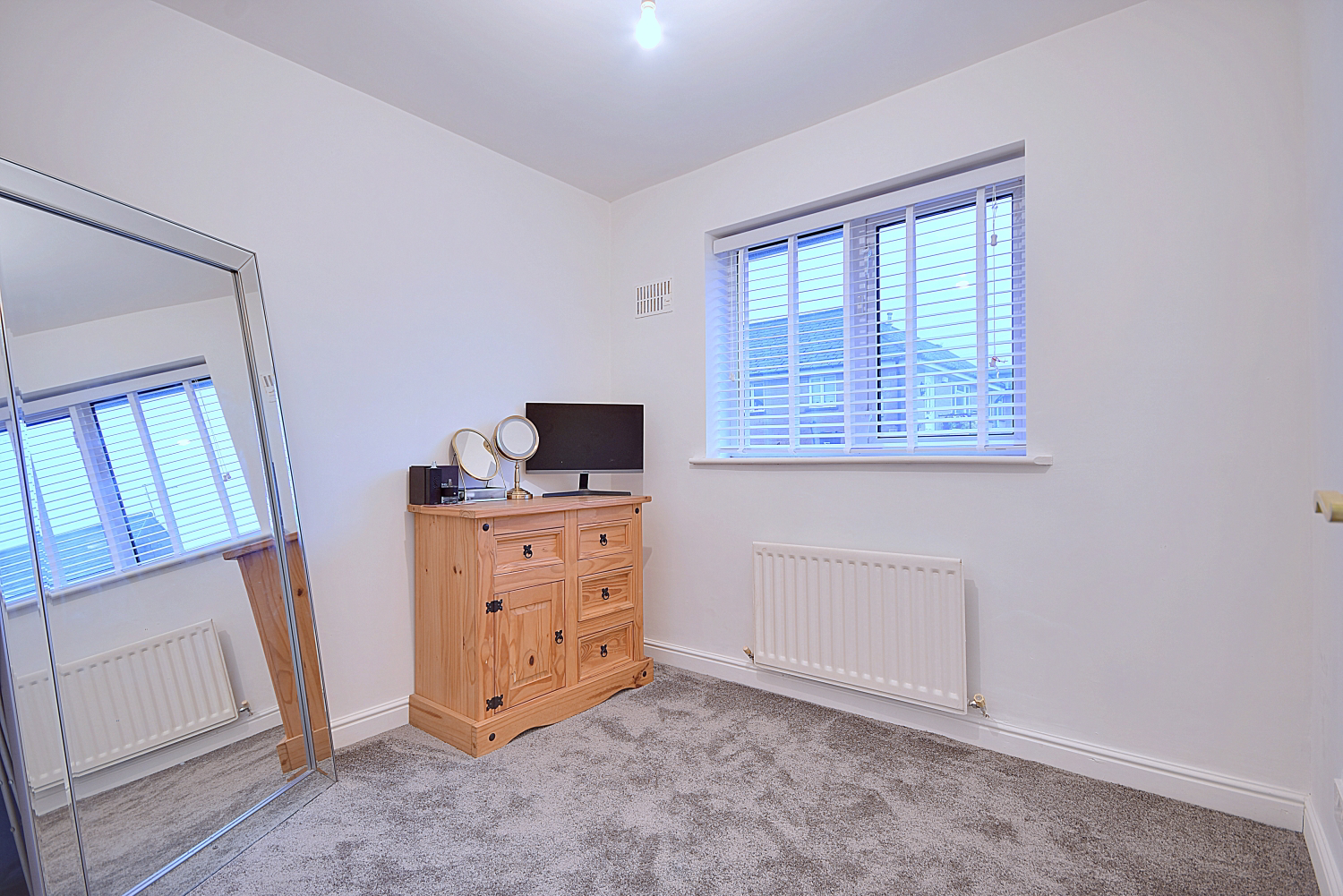 BADGER HILL, BRIGHOUSE, WEST YORKSHIRE, HD6, photo 15