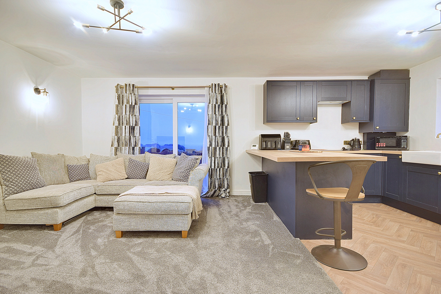 BADGER HILL, BRIGHOUSE, WEST YORKSHIRE, HD6, photo 5