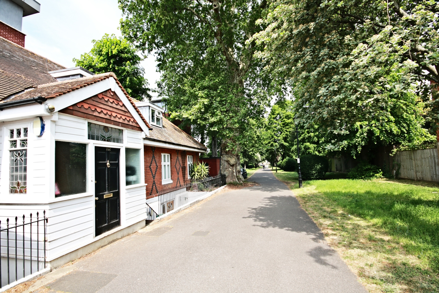 Lower Richmond Road, London SW15 1LU
