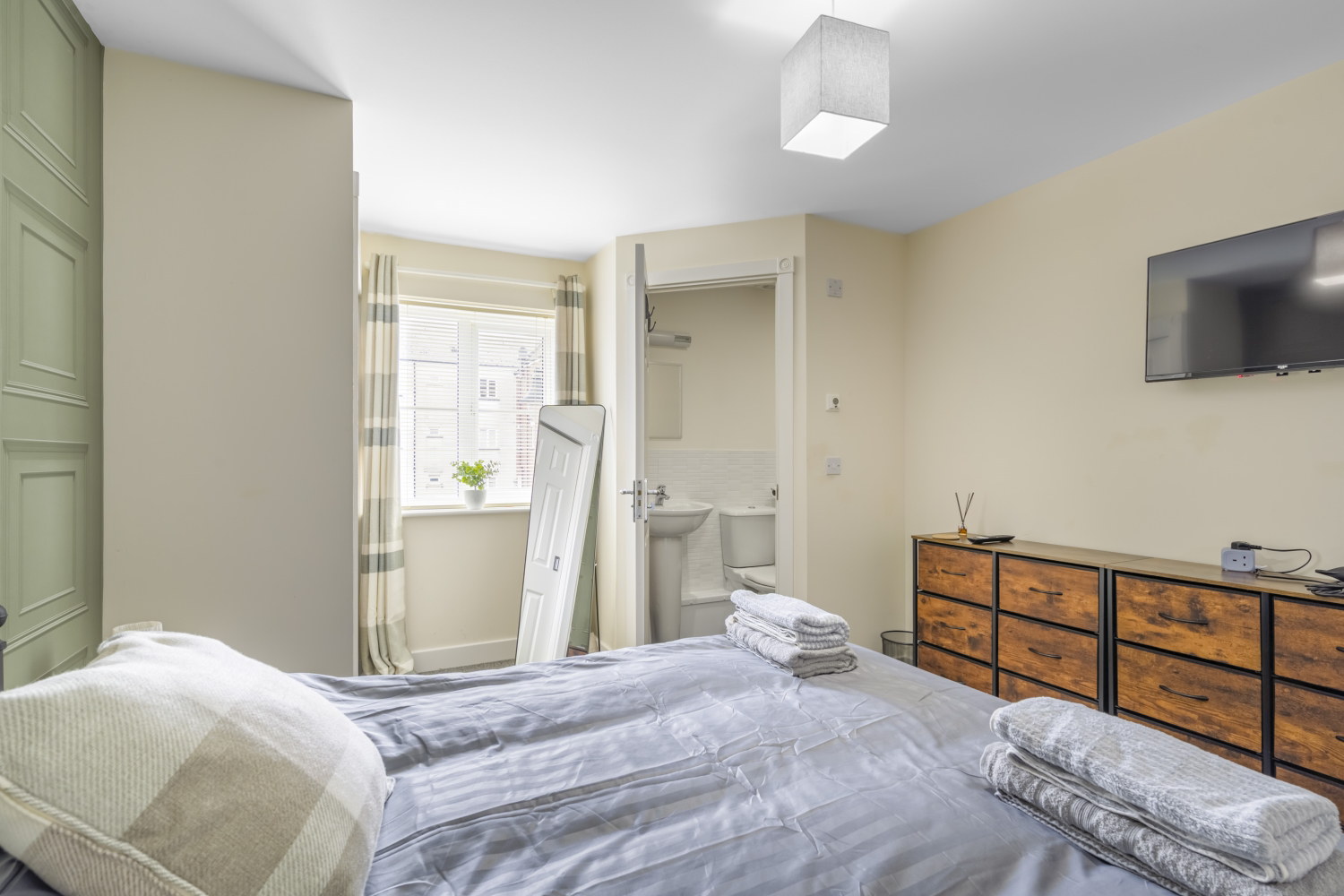 Jagoda Court, Swindon, SN25, photo 8
