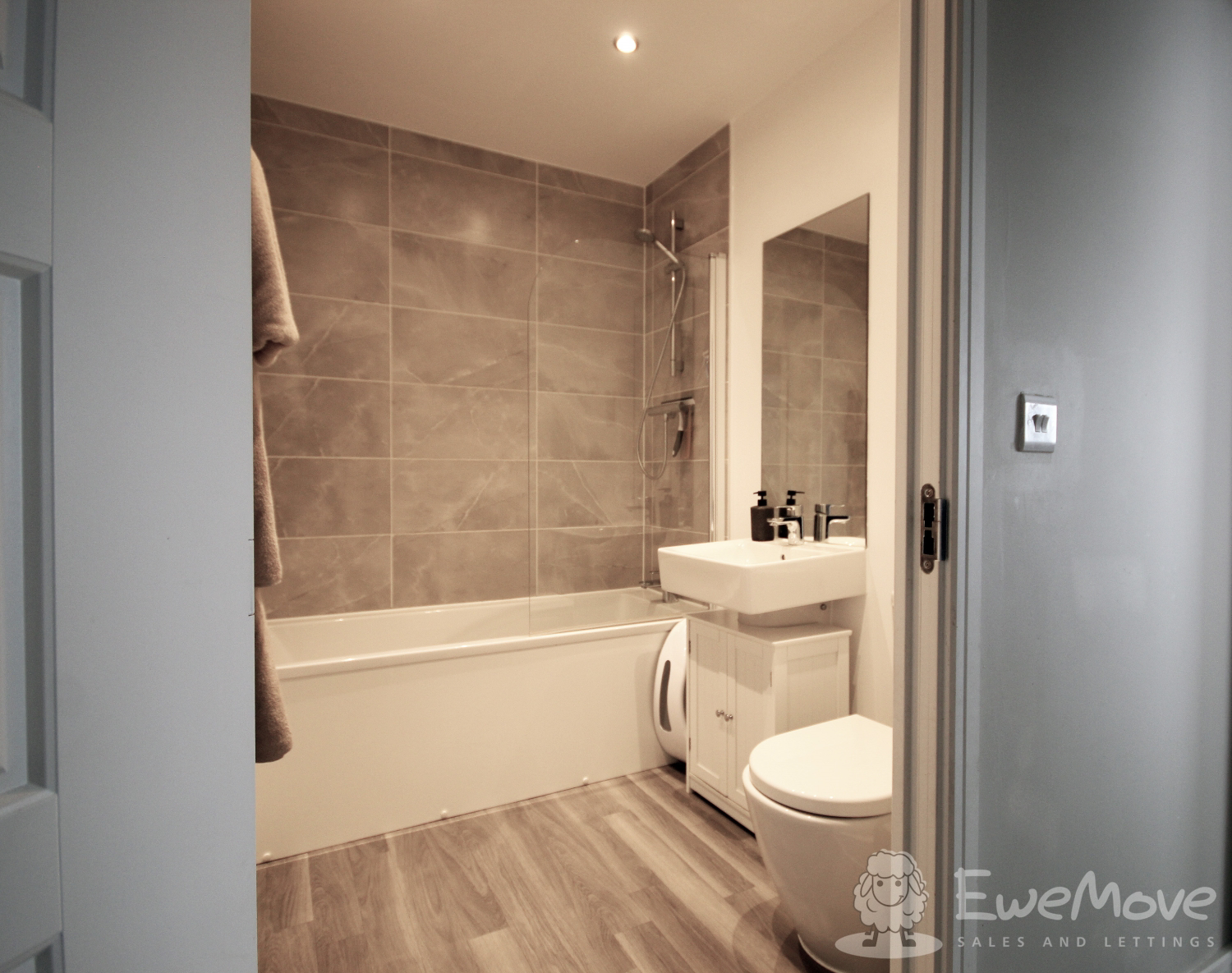 GARLAND RISE, WELDON, EBBSFLEET VALLEY, DA10, photo 5