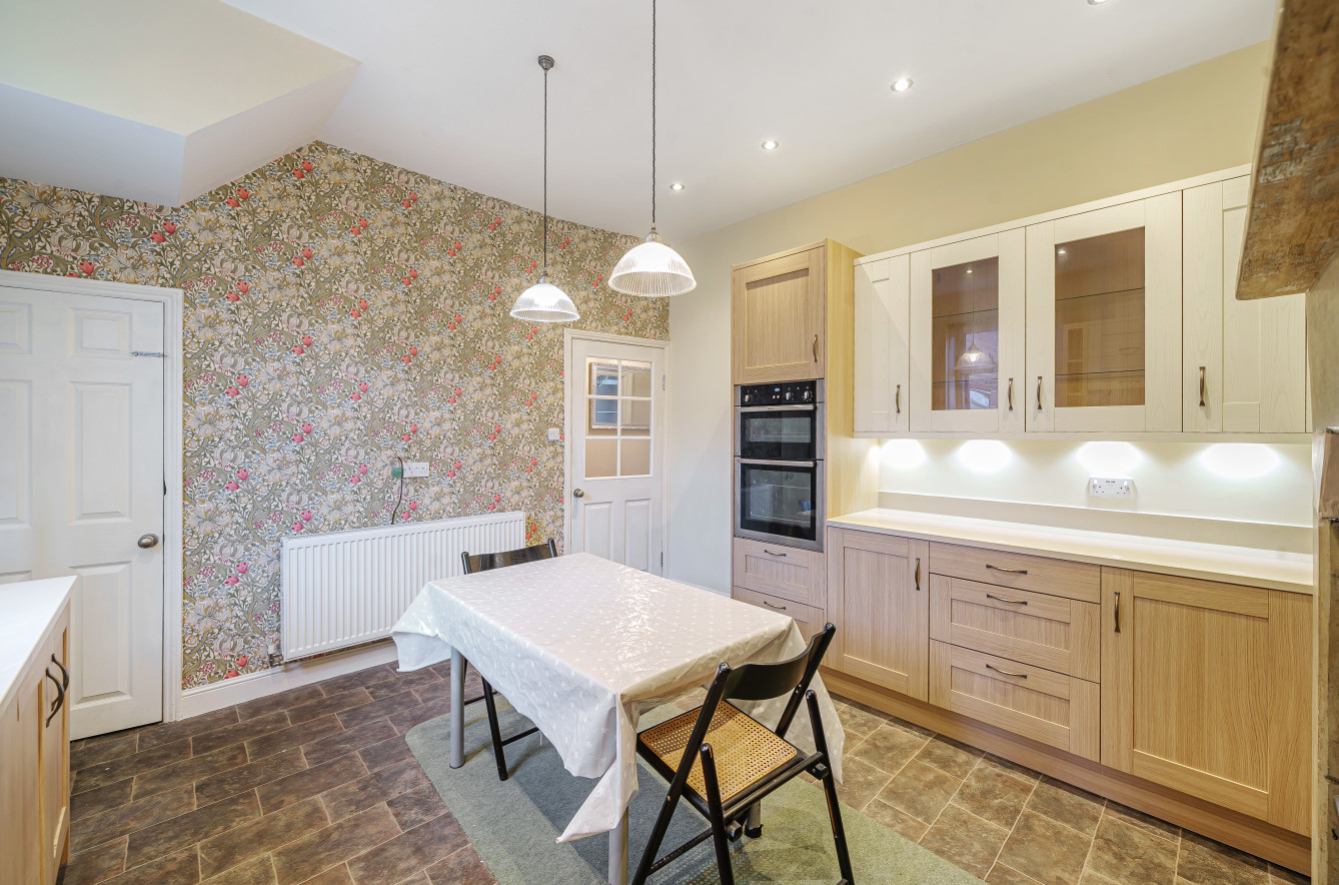 Grove Road, Harrogate HG1 5EP, photo 4