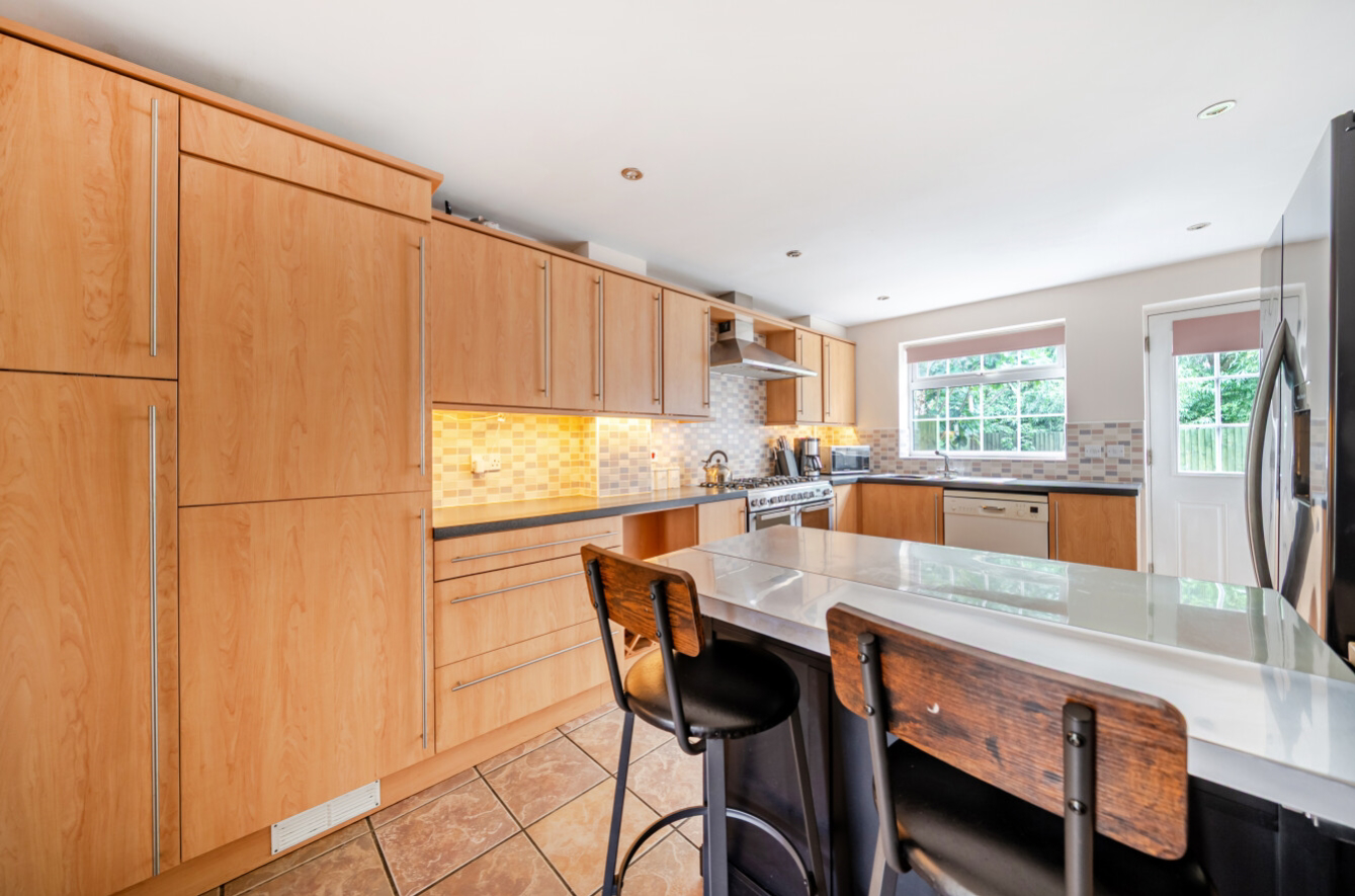 EweMove Harrogate Kitchen