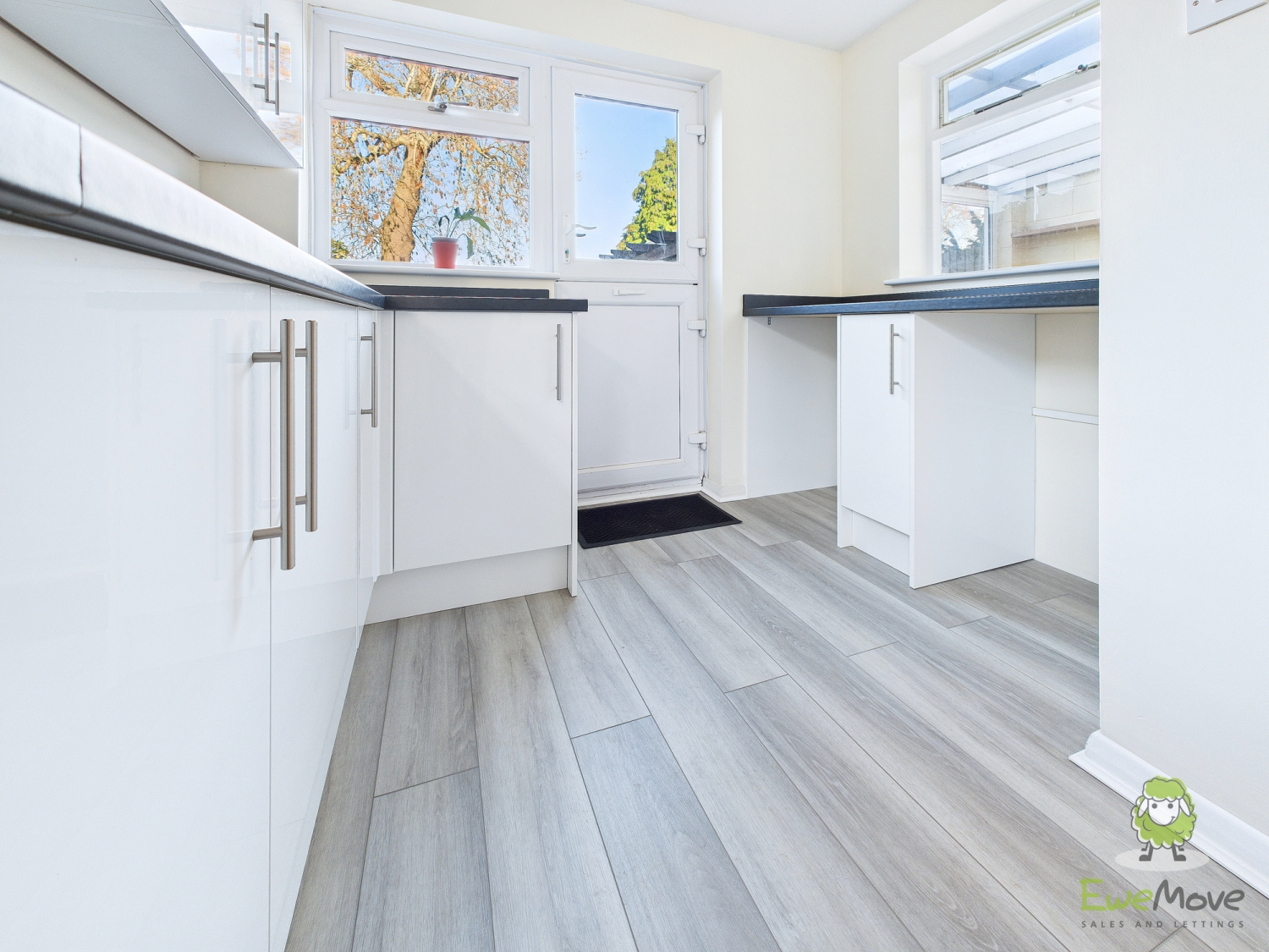 Spacious & Versatile Home - Conservation Area, photo 9