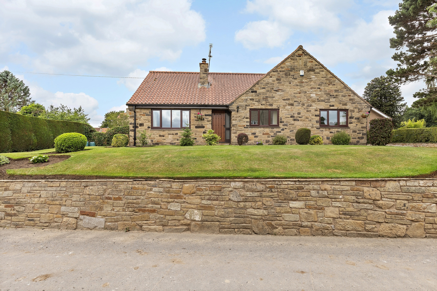 Greystones, Well Lane, South Milford, LEEDS, WEST YORKSHIRE, LS25, photo 6