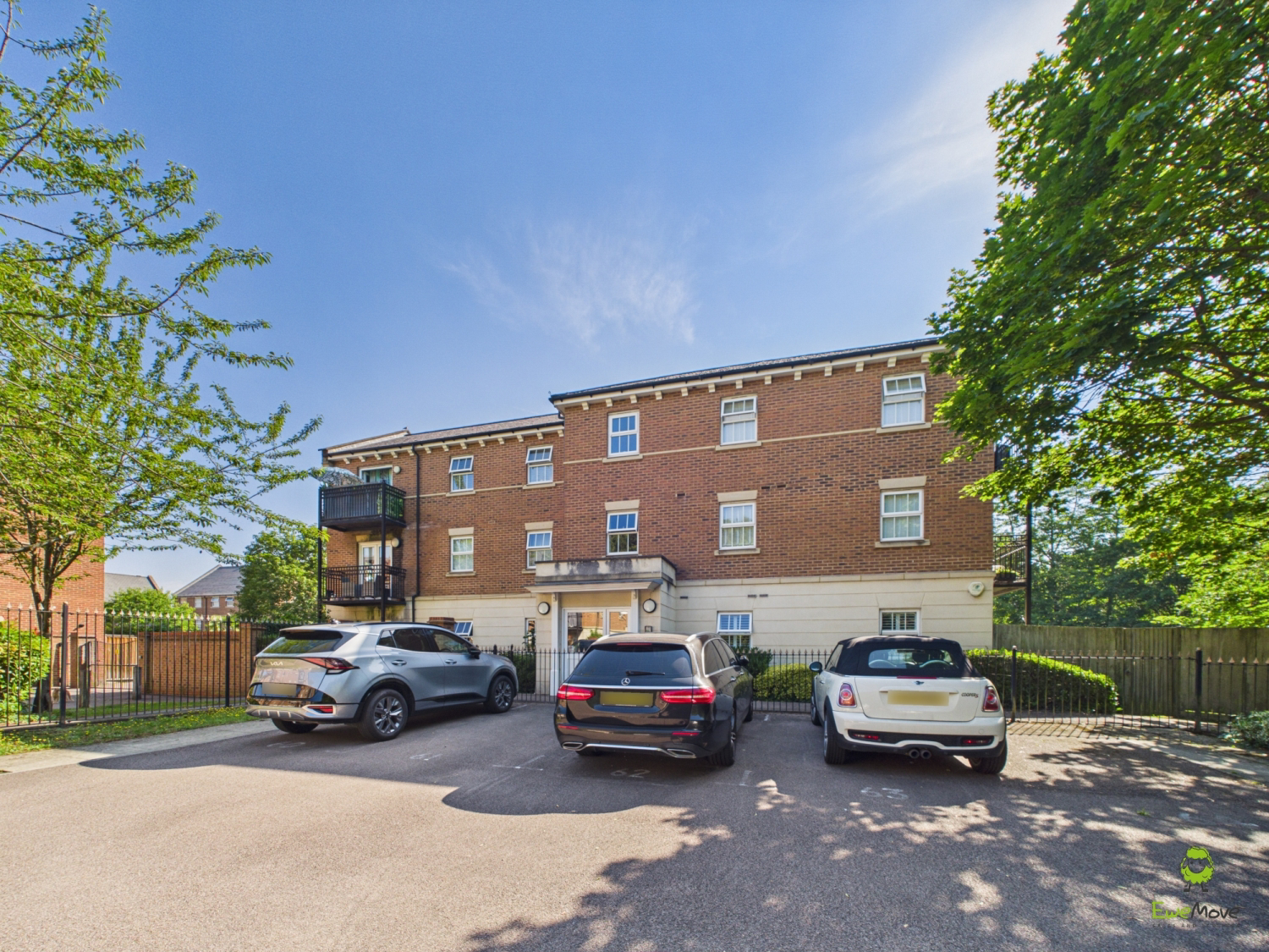 Empire Walk, Greenhithe, Kent, DA9