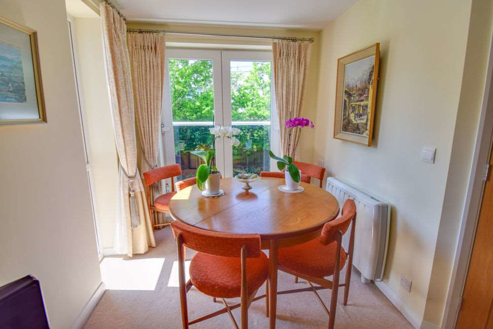 Dutton Court, Cheadle Hulme SK8 5BF, photo 9