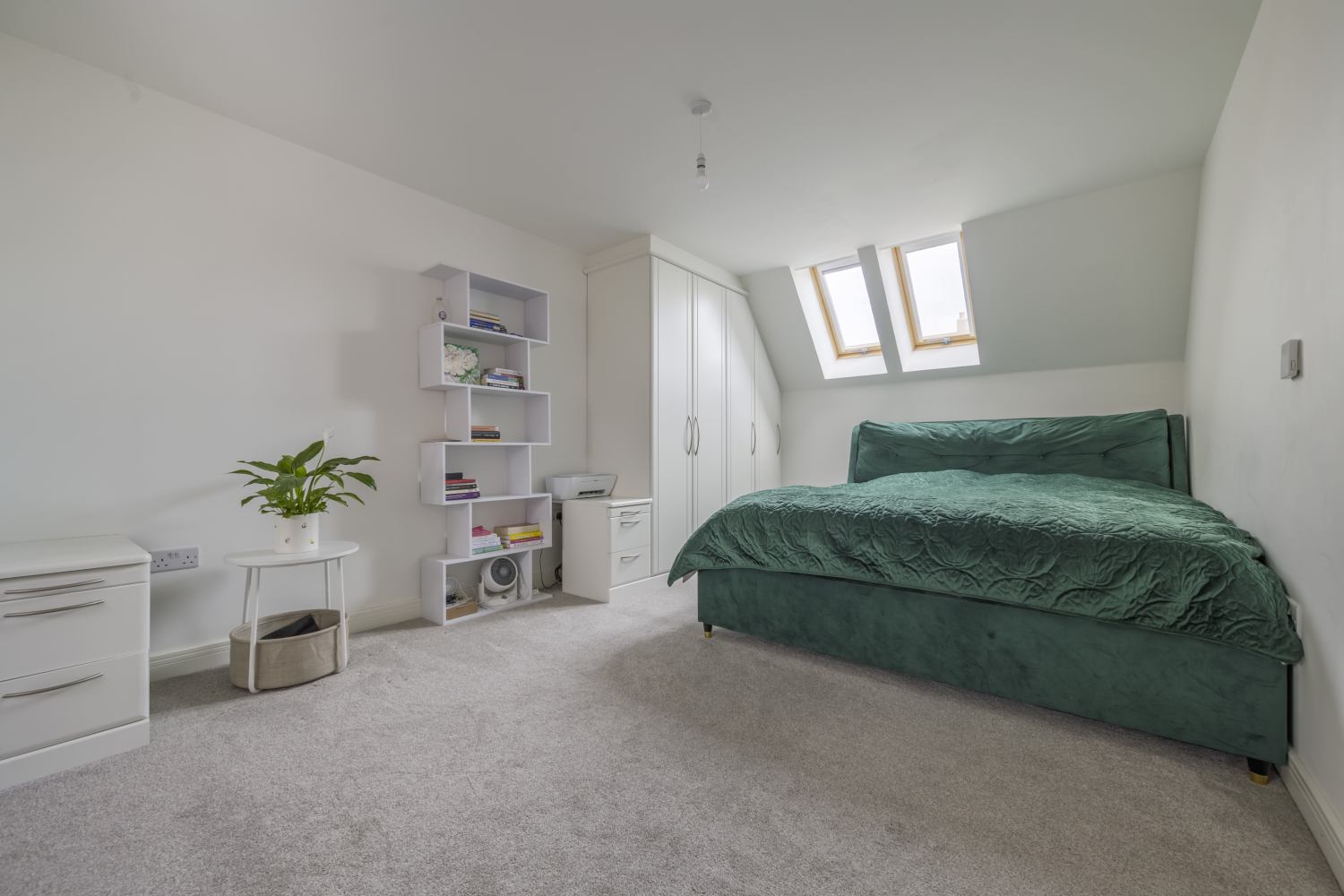 Mackmurdo Avenue, Tadpole Garden Village, Swindon, SN25, photo 4