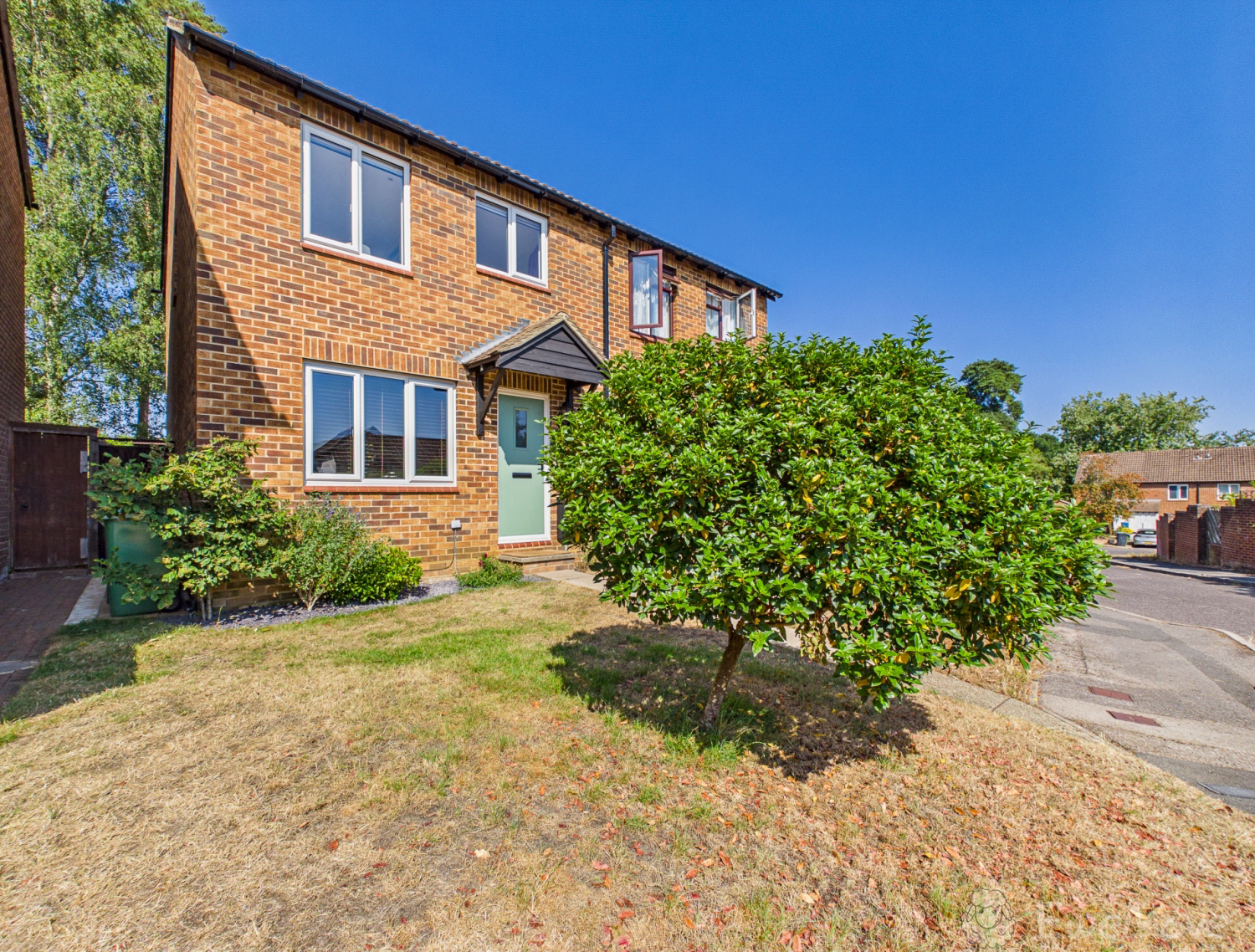 Roxburghe Close, Whitehill, Bordon, Hampshire, GU35