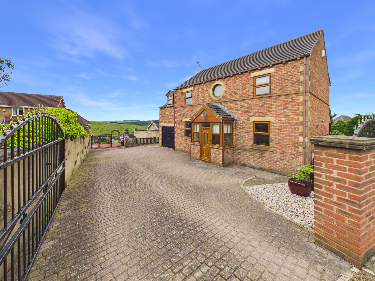 Old Heybeck Lane, Tingley, Wakefield, West Yorkshire, WF3