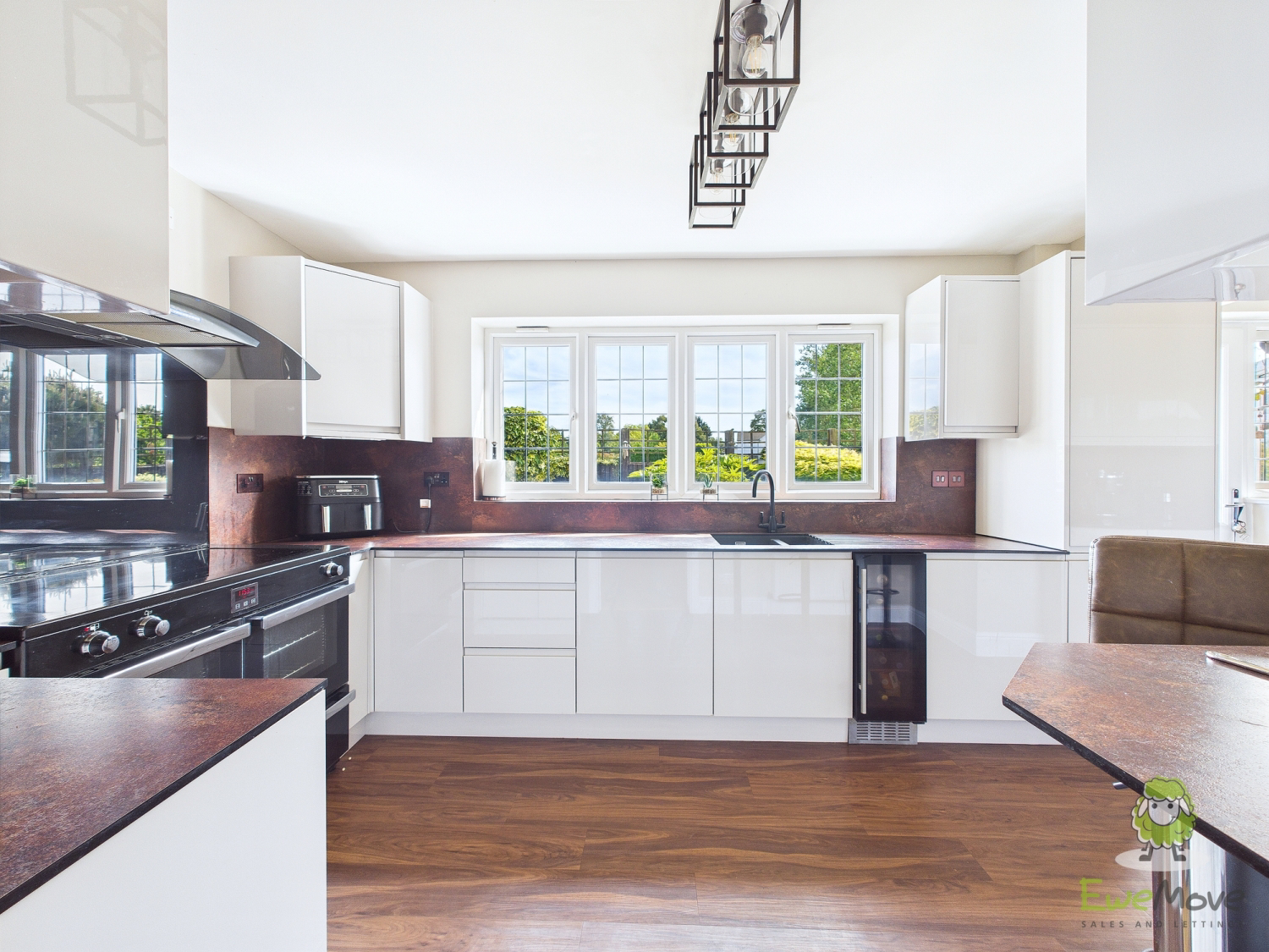 Lee Green Cottages, Town Road, Cliffe Woods, Rochester, Kent, ME3 8EU, photo 11