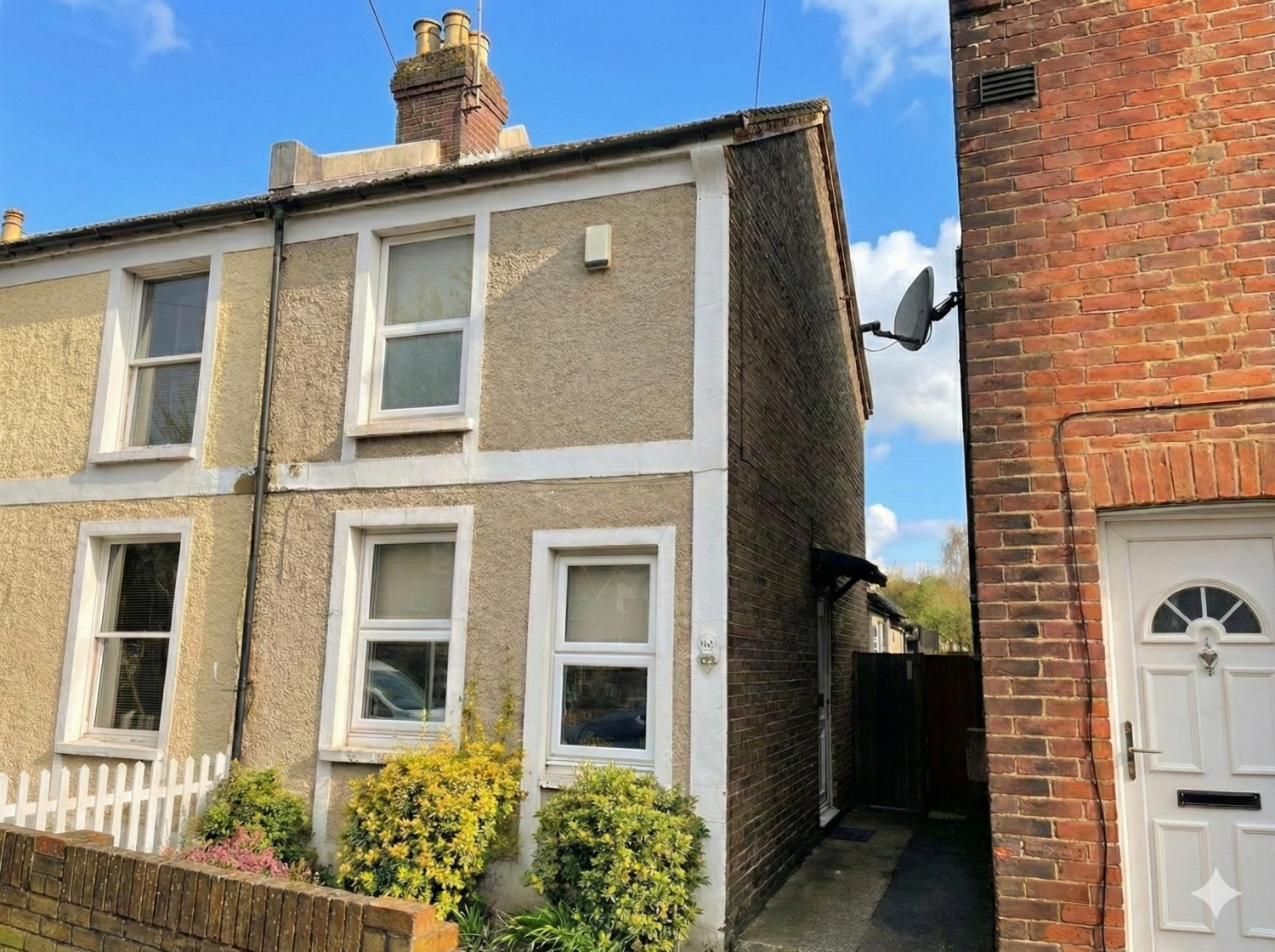 Kingston Road, Leatherhead, Surrey, KT22