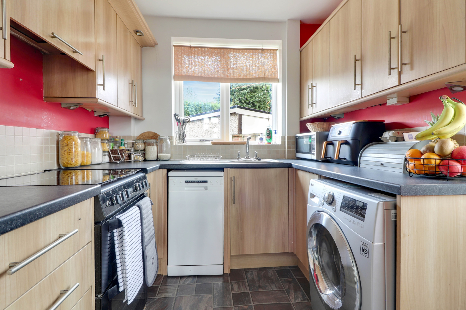 Montague Crescent, Garforth, Leeds, photo 9