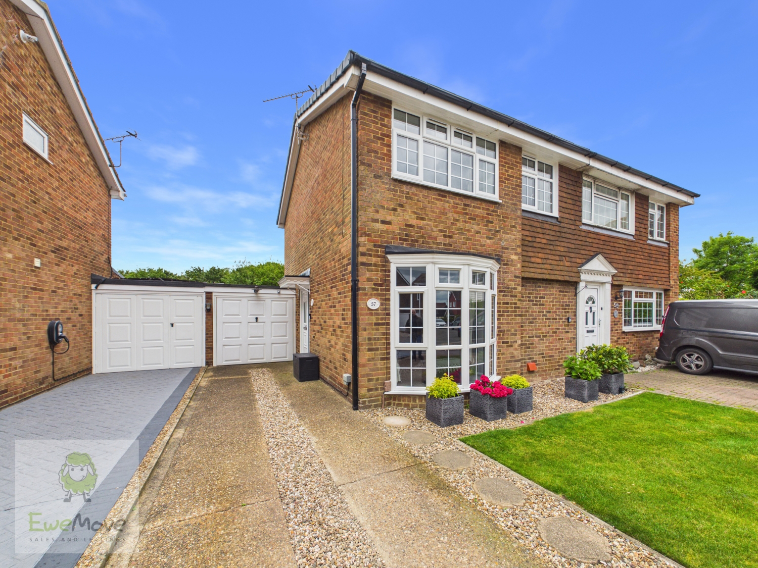 St. Johns Way, Borstal, Rochester, ME1 3NT
