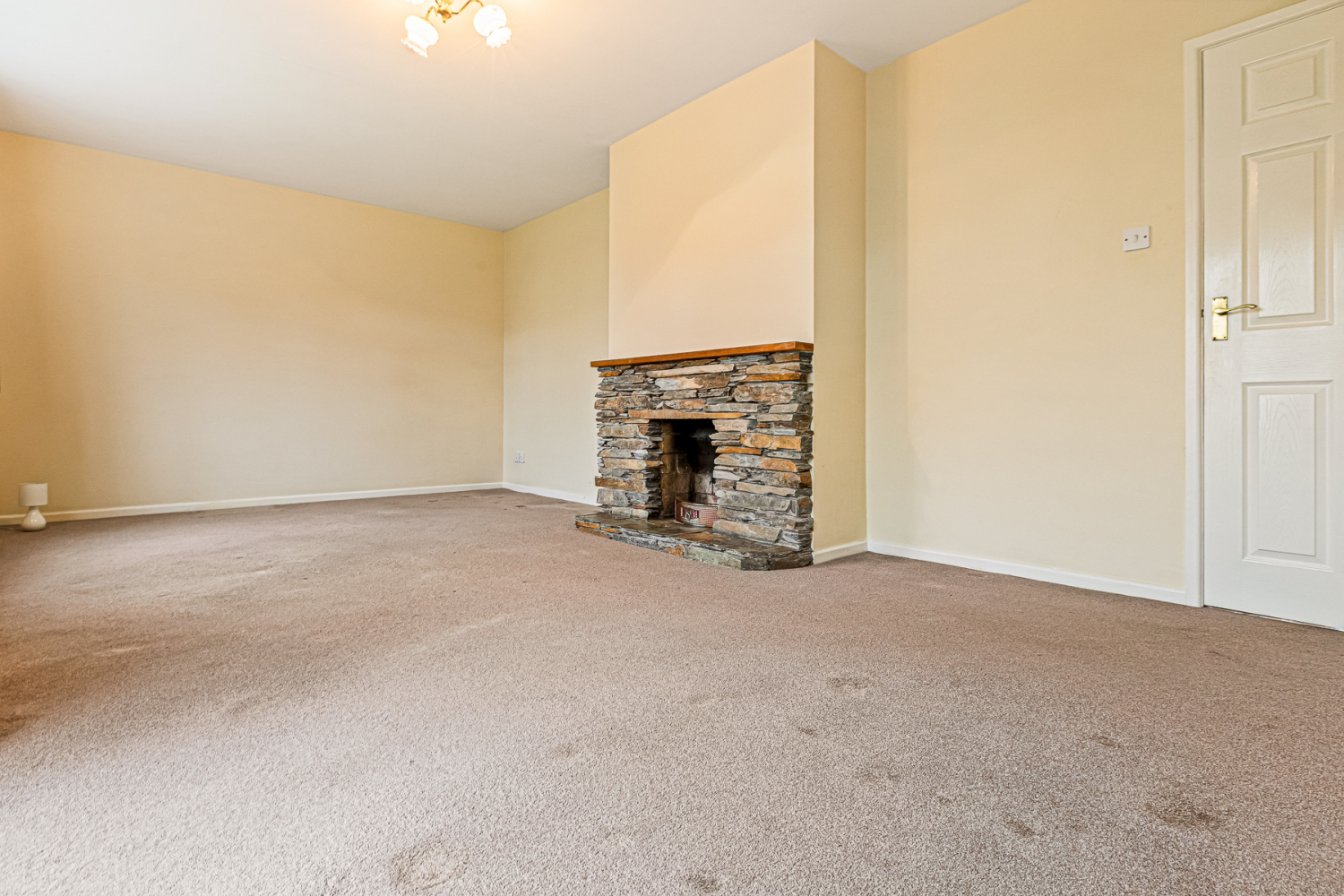 2 Burdett Close, Gilmorton, Lutterworth, photo 4