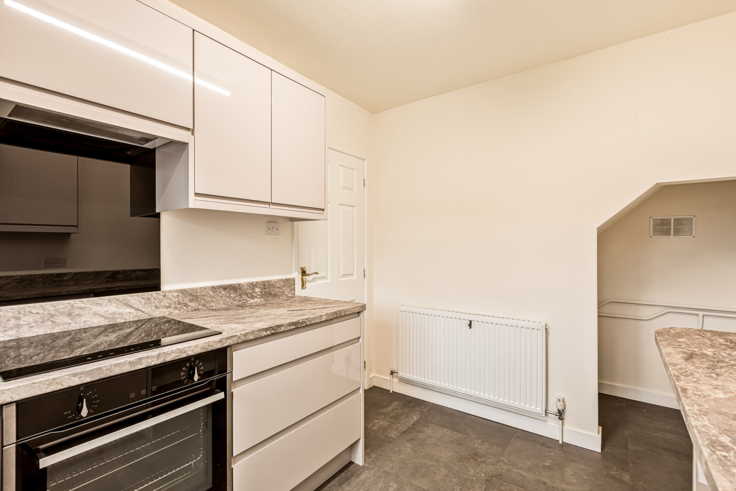 2 Burdett Close, Gilmorton, Lutterworth, photo 5