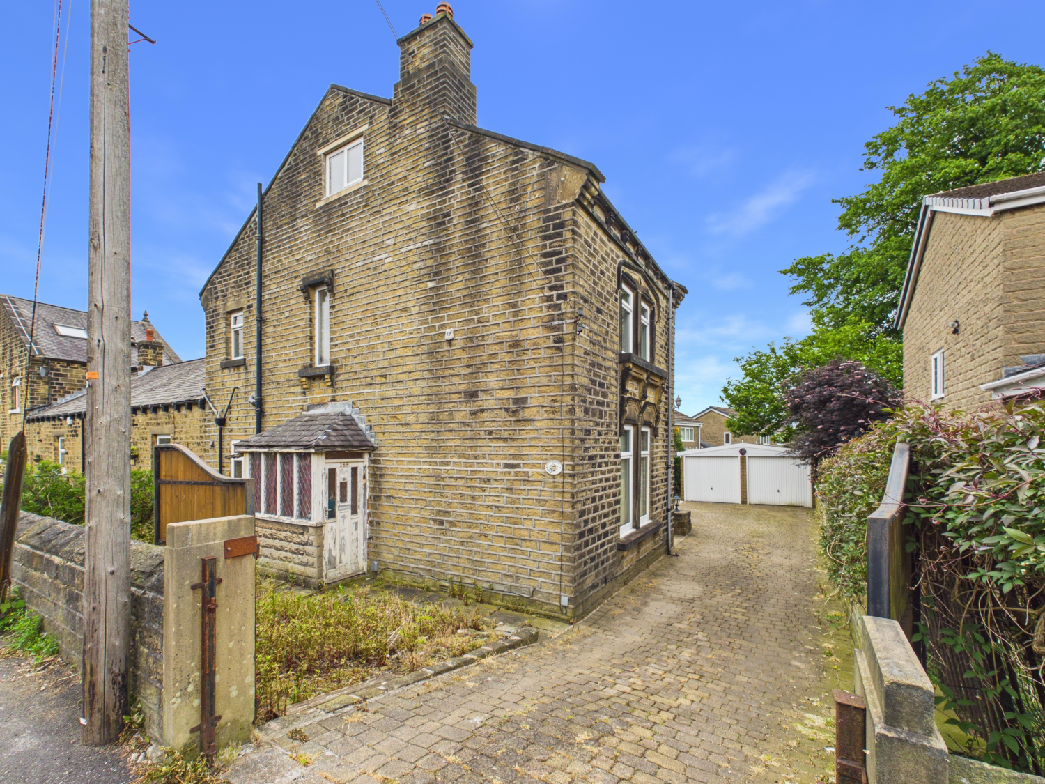 169 REINWOOD ROAD, HUDDERSFIELD, photo 2