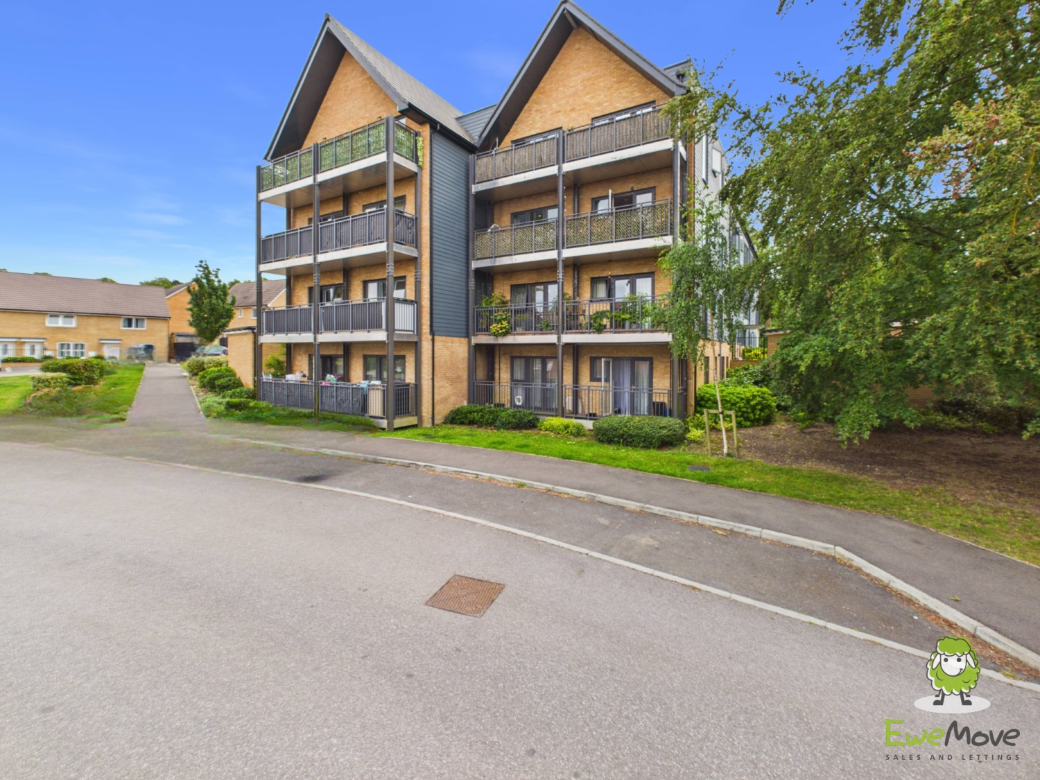 Fleetlands House, 34 Blackmoor Drive, Basingstoke, Hampshire, RG24, photo 10