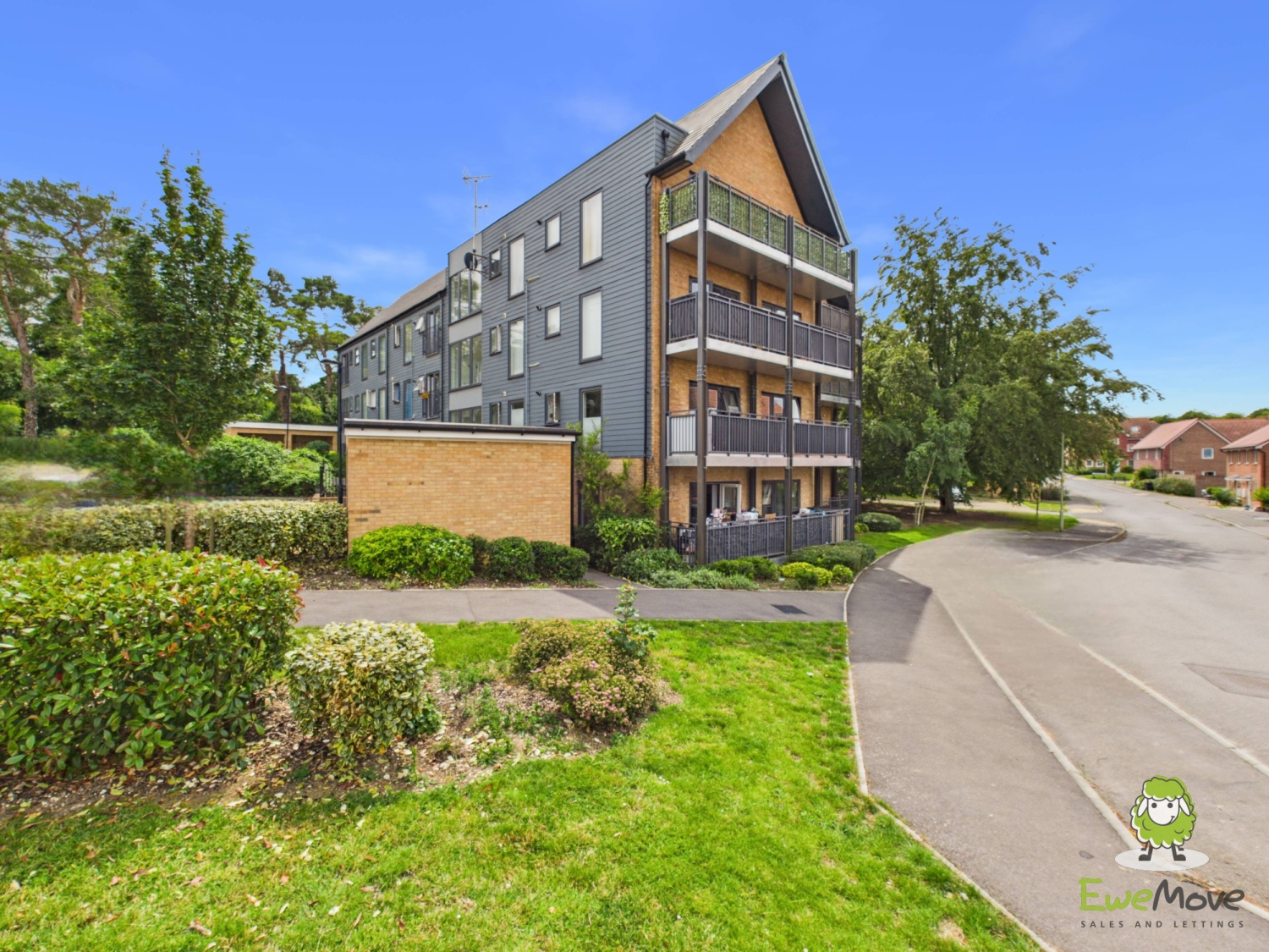 Fleetlands House, 34 Blackmoor Drive, Basingstoke, Hampshire, RG24