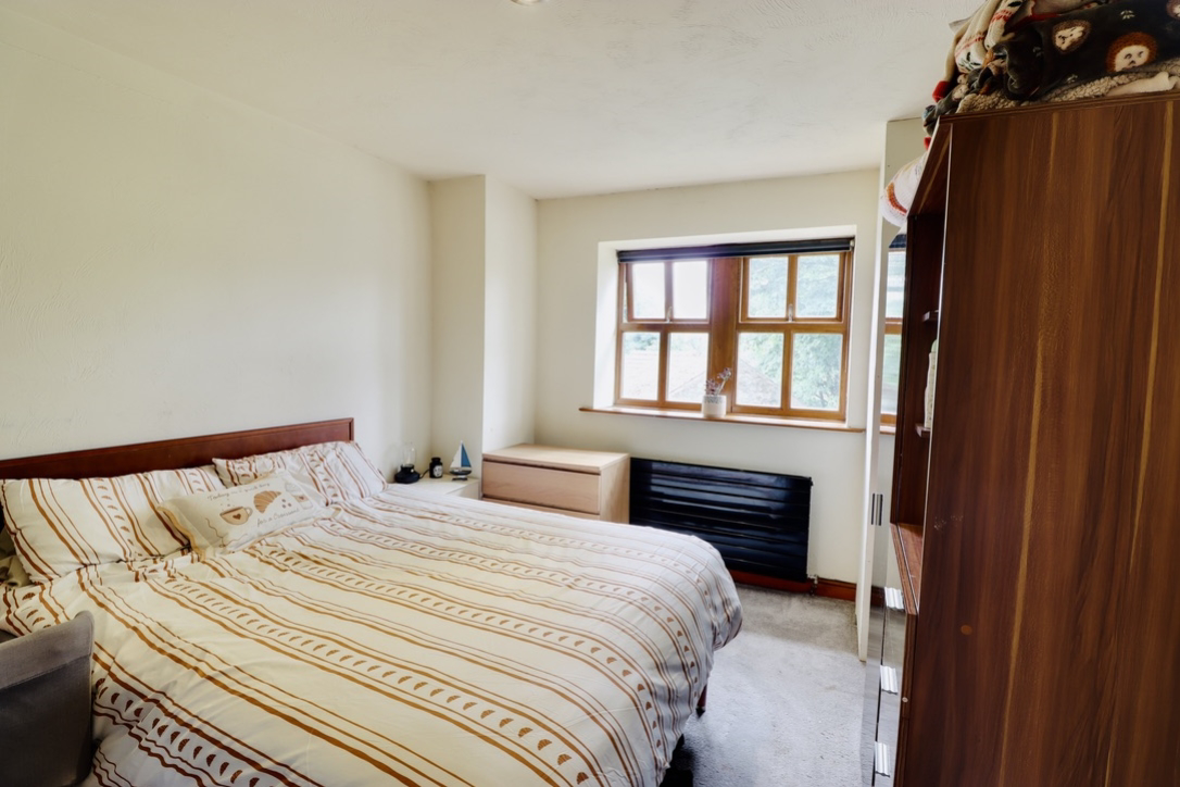 Hollin Hall Farm, Denholme, BD13 4DX, photo 7