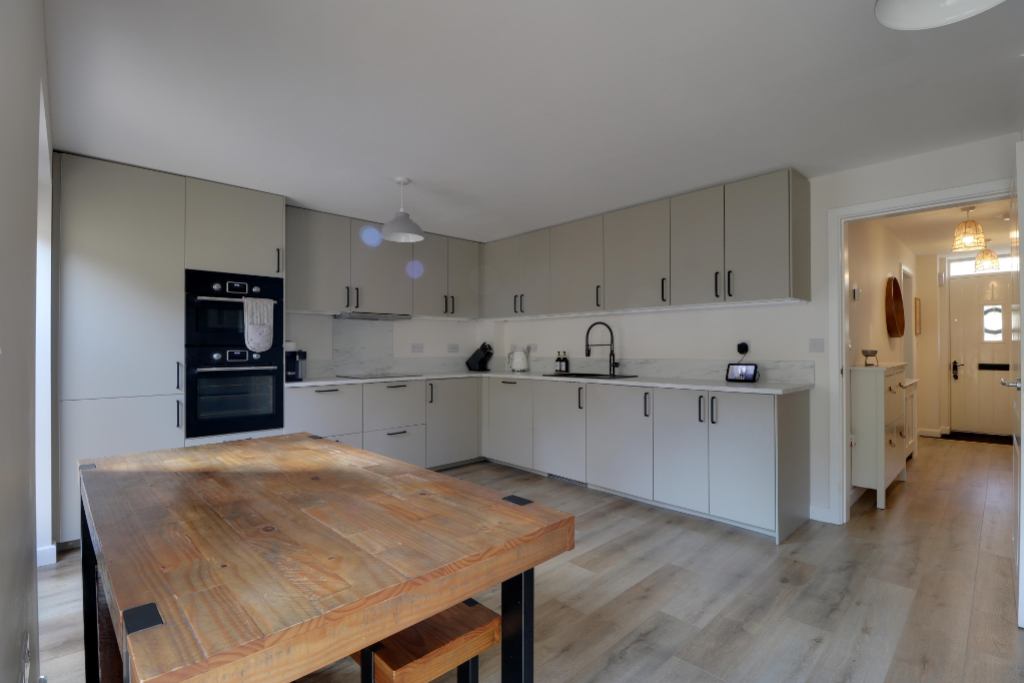 Watt Ave, Colsterworth, Lincs, photo 4