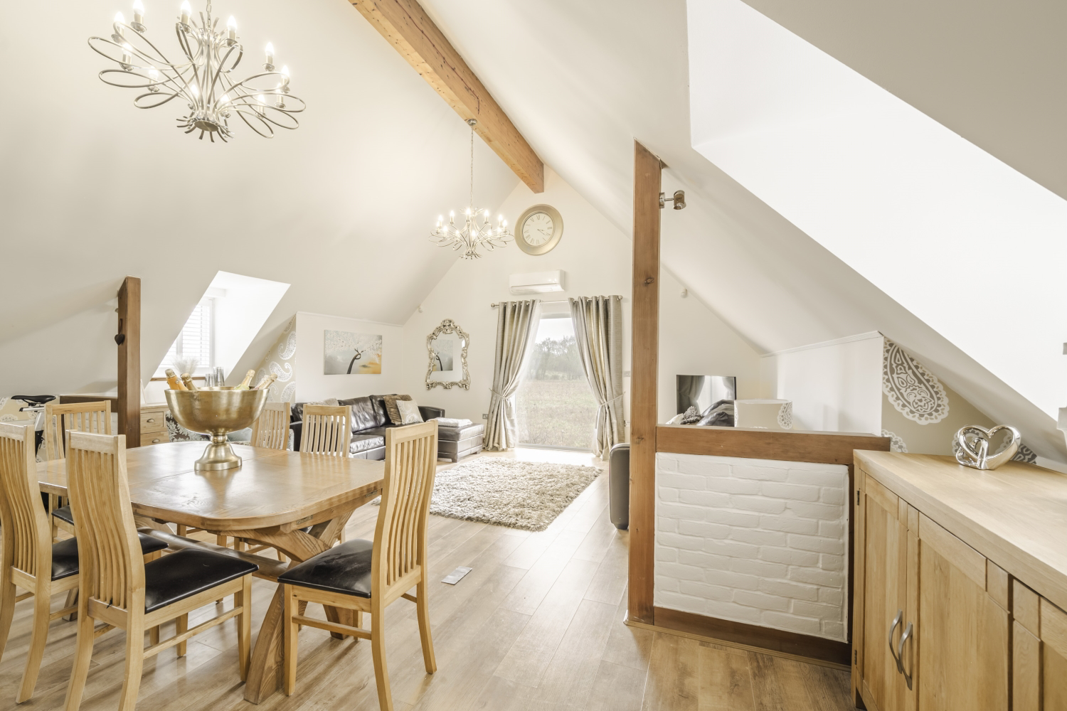 Cricklade Road, South Cerney, photo 6
