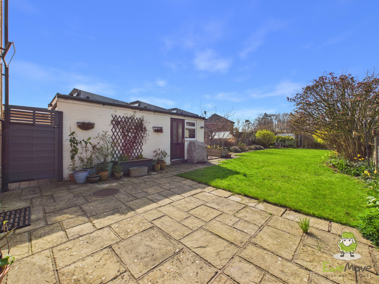 33 Darland Lane, Rossett, Wrexham, photo 2