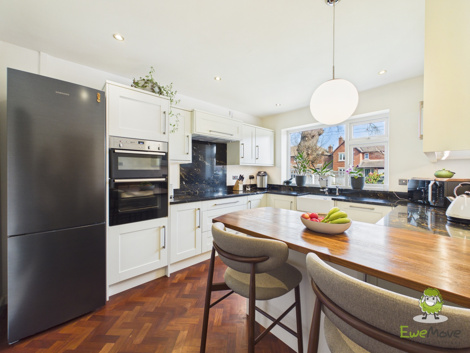 33 Darland Lane, Rossett, Wrexham, photo 3