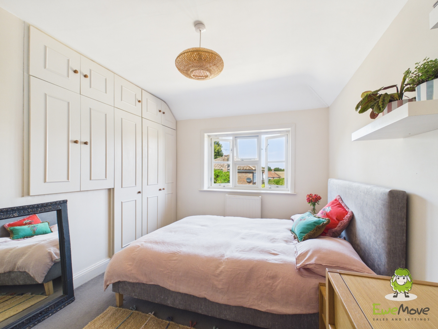 OLIVERS COTTAGE, POST OFFICE LANE, BASINGSTOKE, HAMPSHIRE, RG25, photo 29