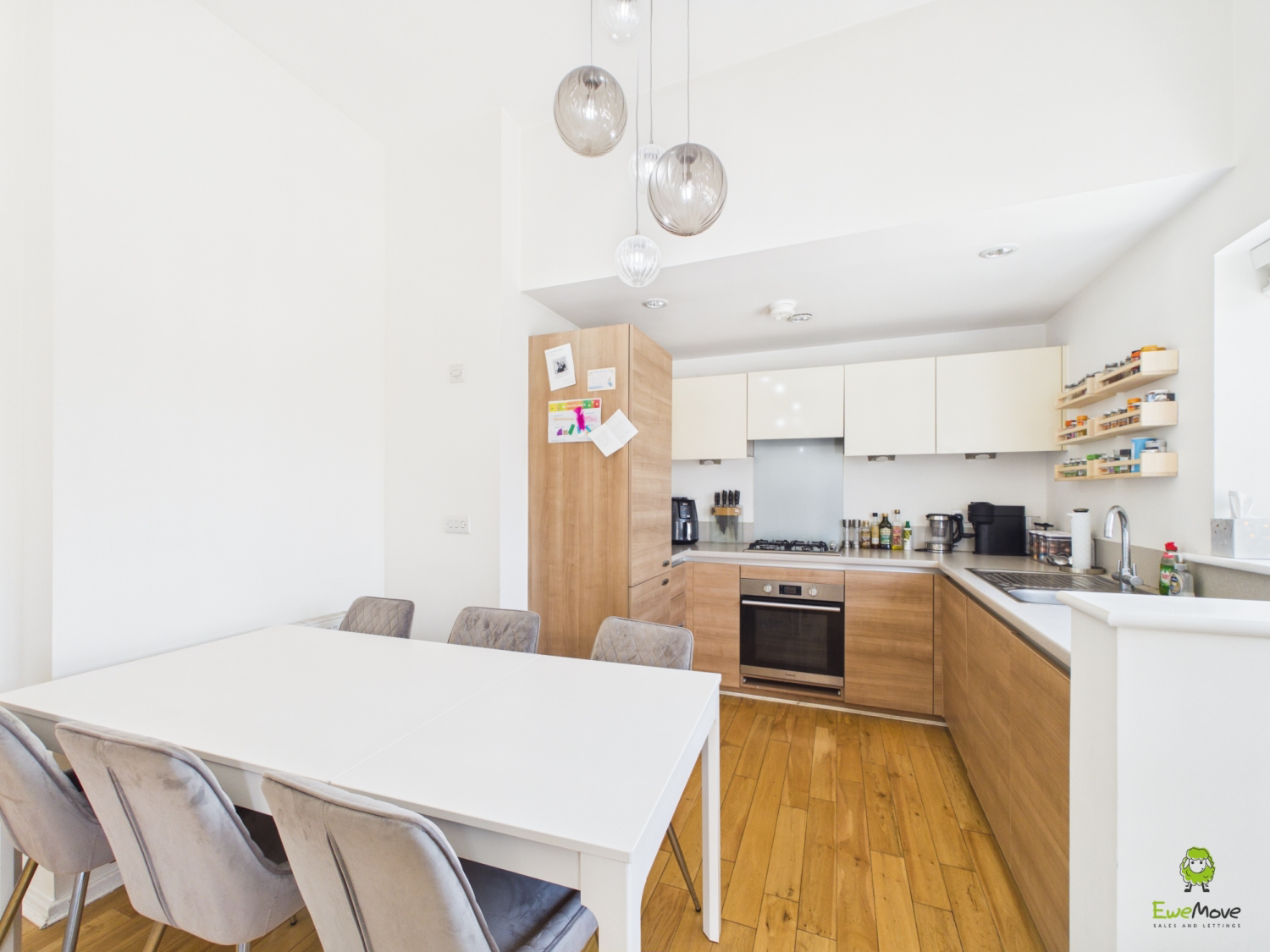 Talehangers Close, Bexleyheath, Kent, DA6, photo 3