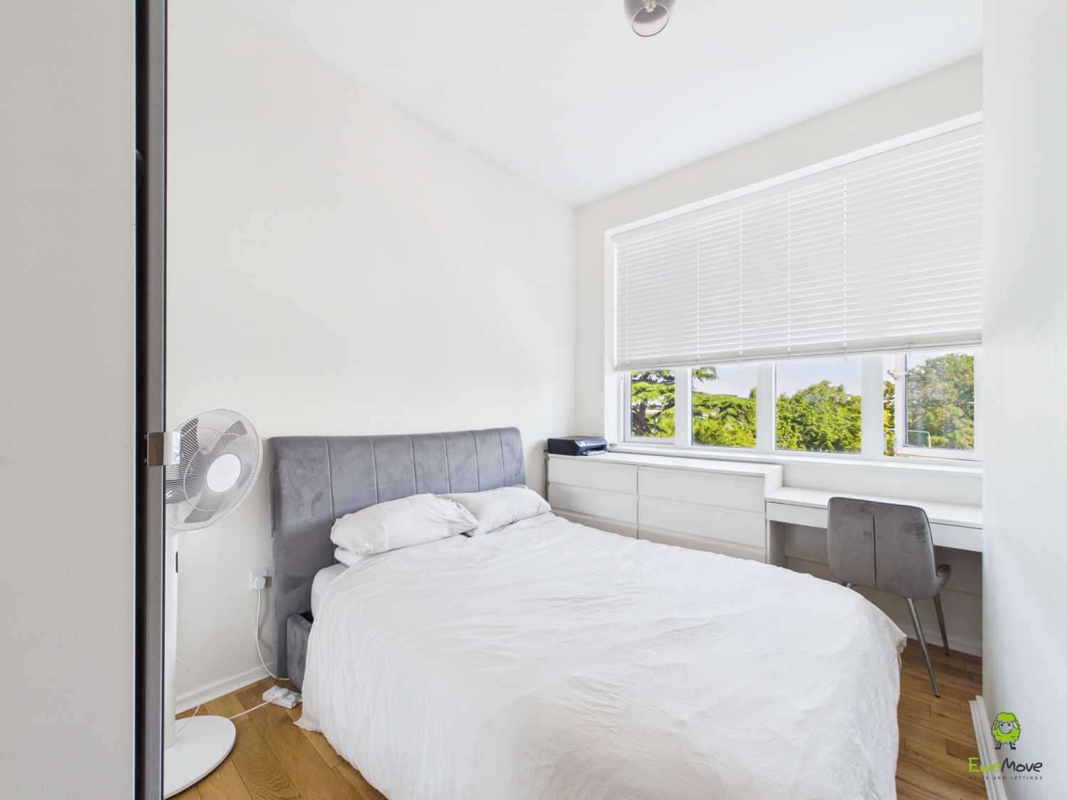 Talehangers Close, Bexleyheath, Kent, DA6, photo 9