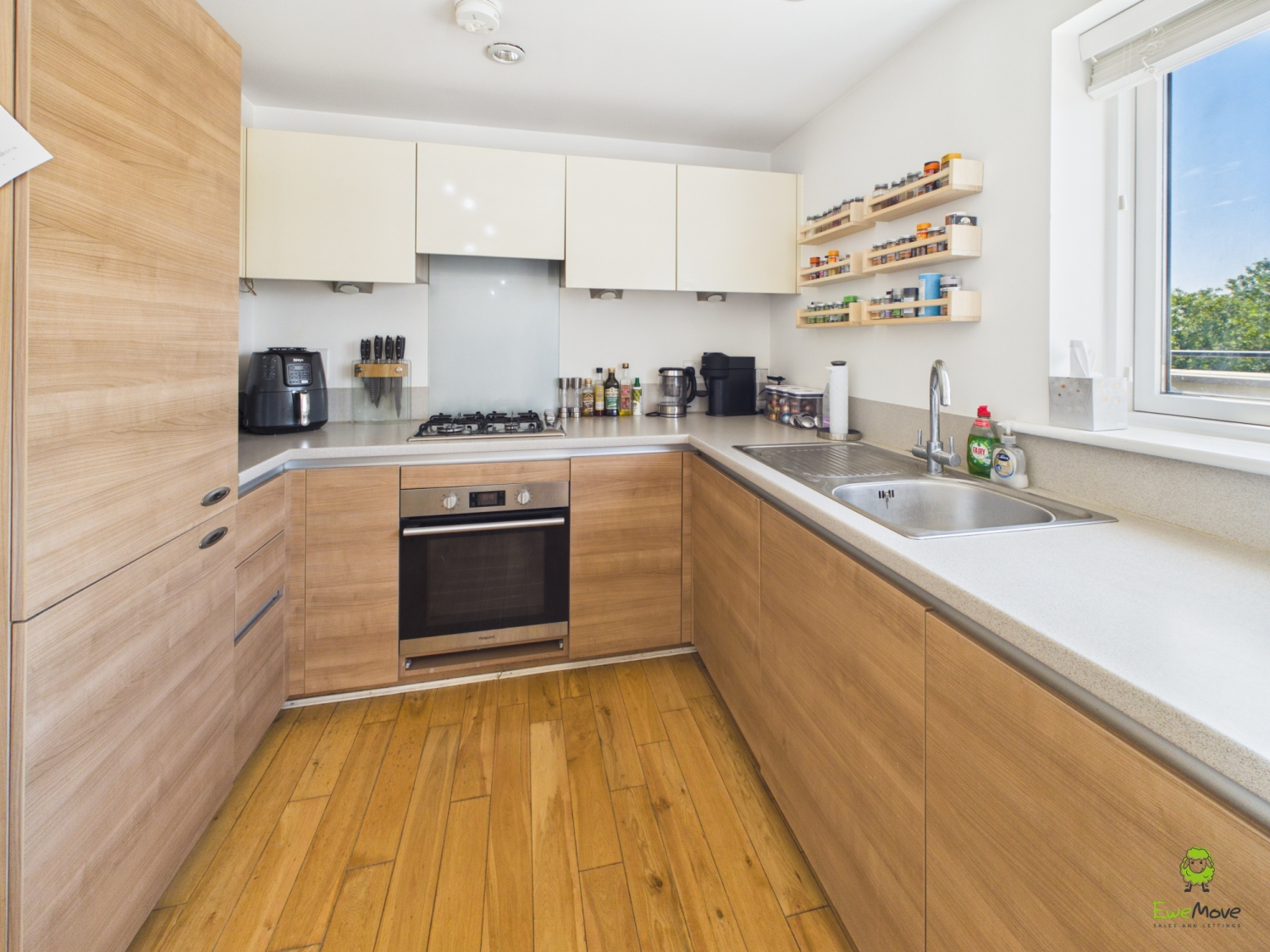 Talehangers Close, Bexleyheath, Kent, DA6, photo 4