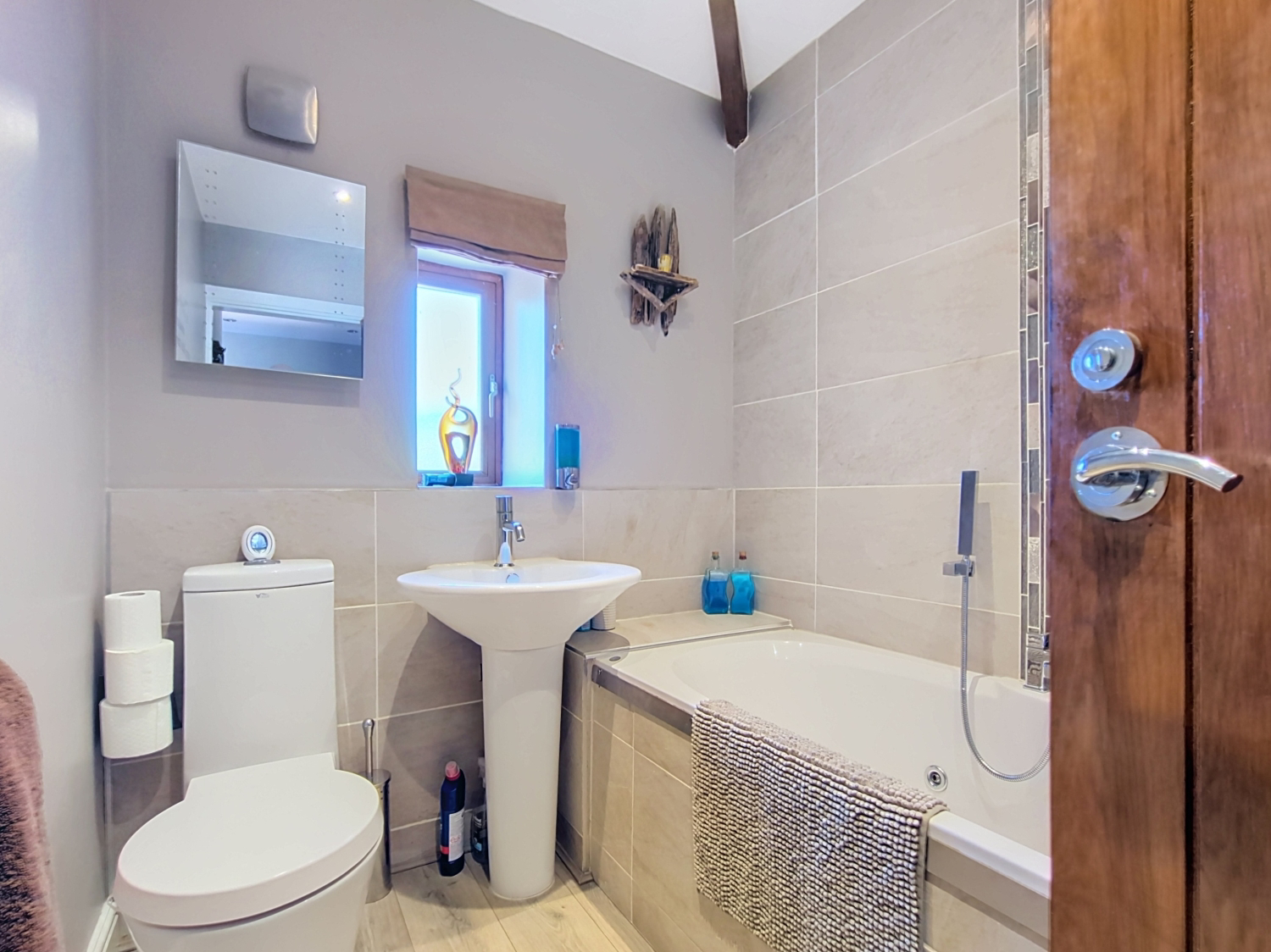 Little Croft Cottage, 386 Oxford Road Gomersal, Cleckheaton, West Yorkshire, BD19, photo 24