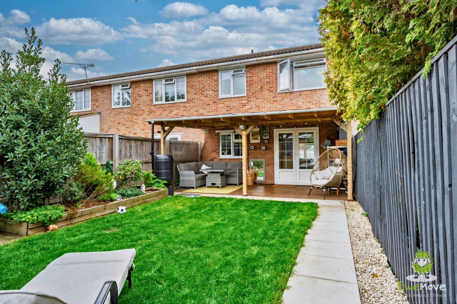 Hazelbury Crescent, SN3 | 3 bedroom home with a garage, photo 10