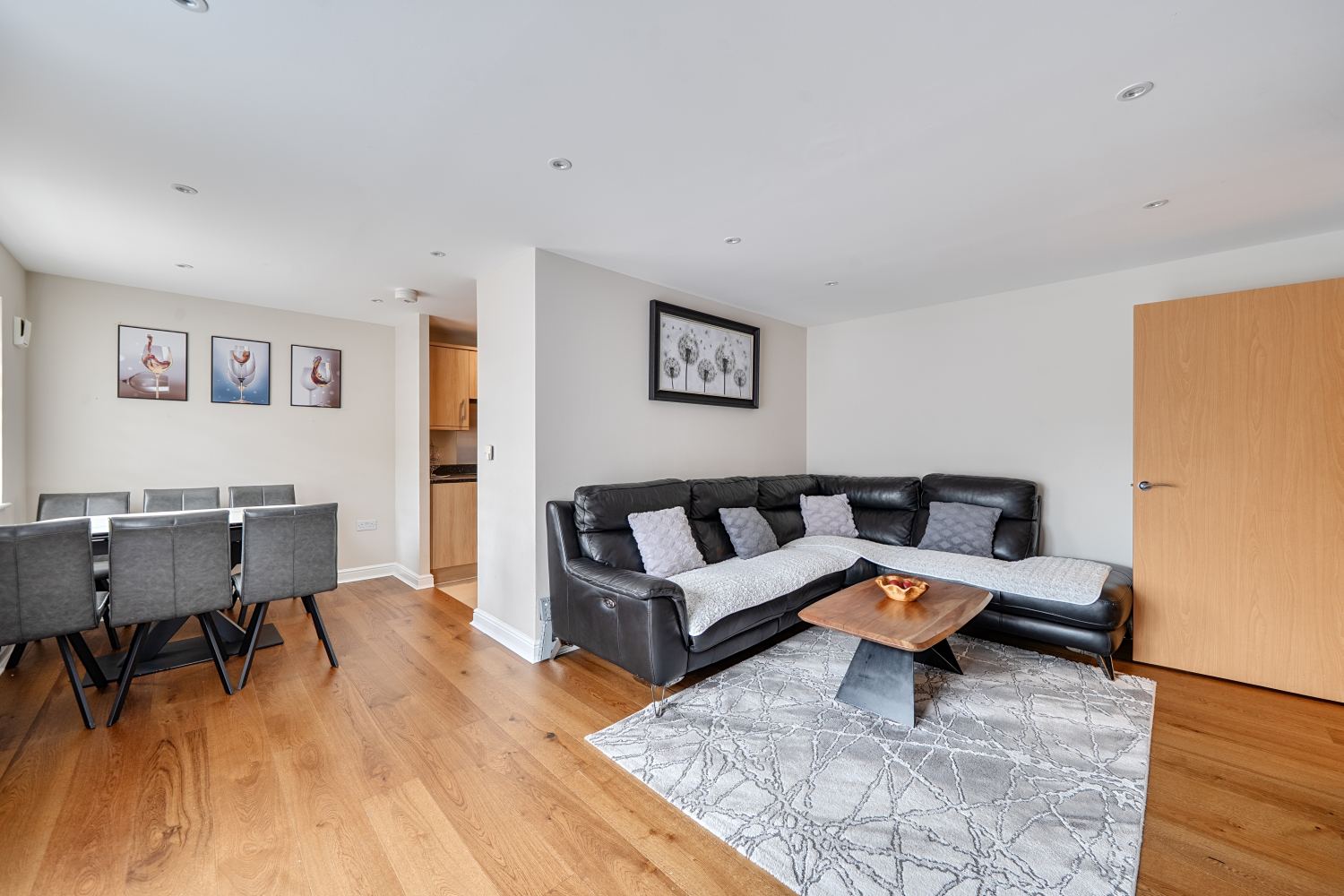 Cuddington Avenue, Worcester Park, Surrey, KT4