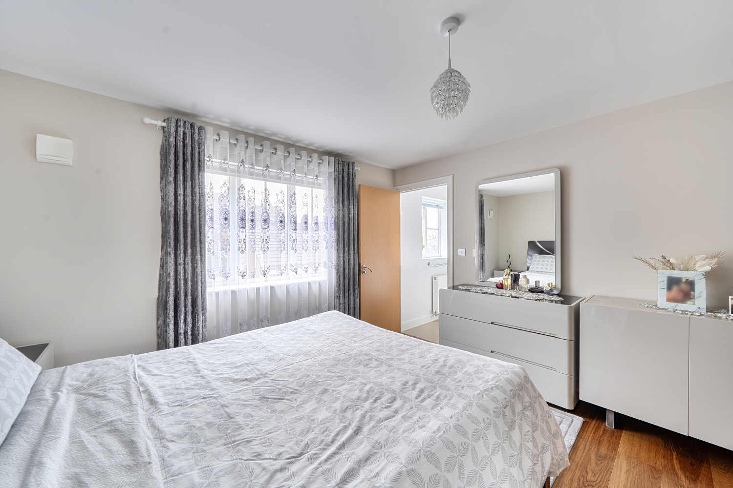 Cuddington Avenue, Worcester Park, Surrey, KT4, photo 7