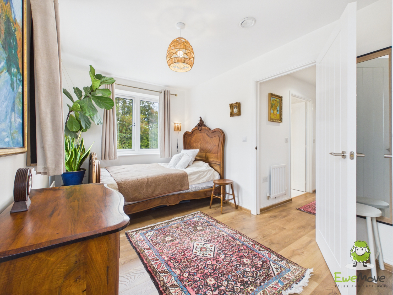 EweMove Estate Agents Basingstoke - Linseed Way 