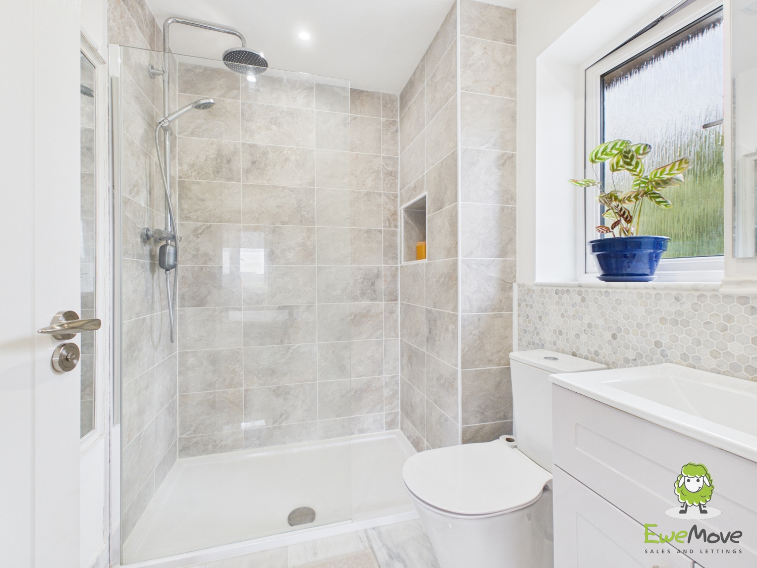 EweMove Estate Agents Basingstoke - Linseed Way 
