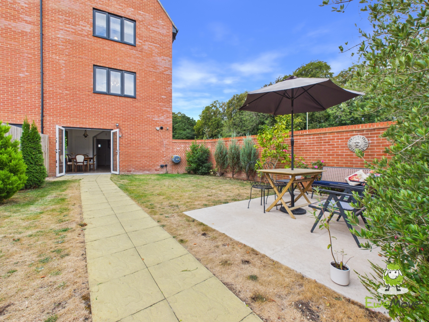 EweMove Estate Agents Basingstoke - Linseed Way 