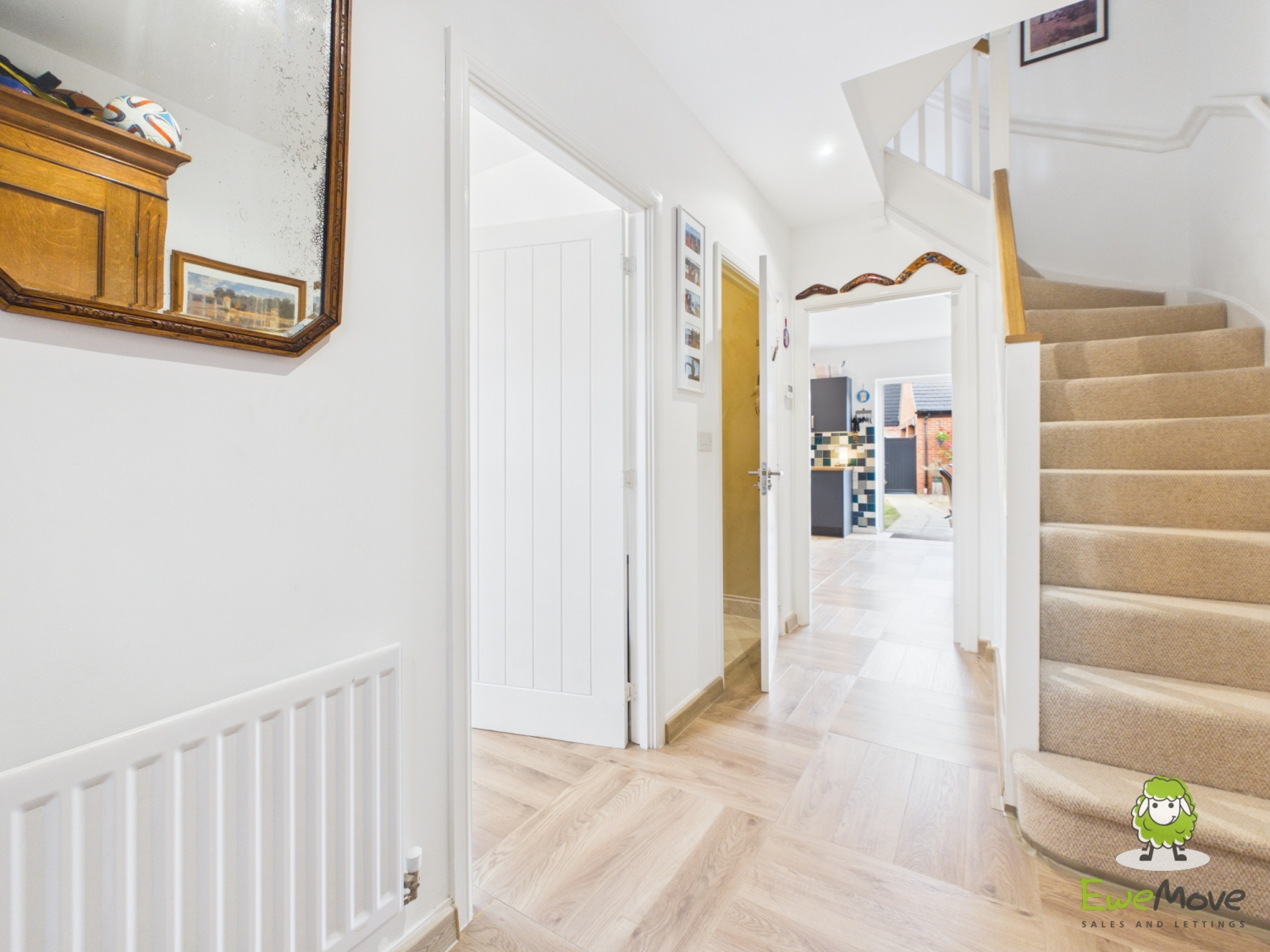 EweMove Estate Agents Basingstoke - Linseed Way 