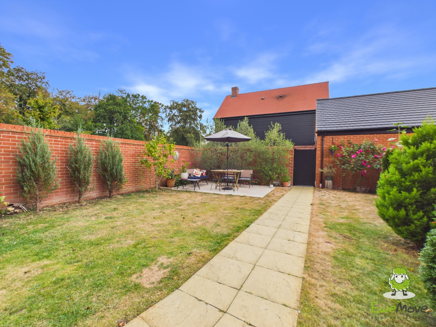 EweMove Estate Agents Basingstoke - Linseed Way 