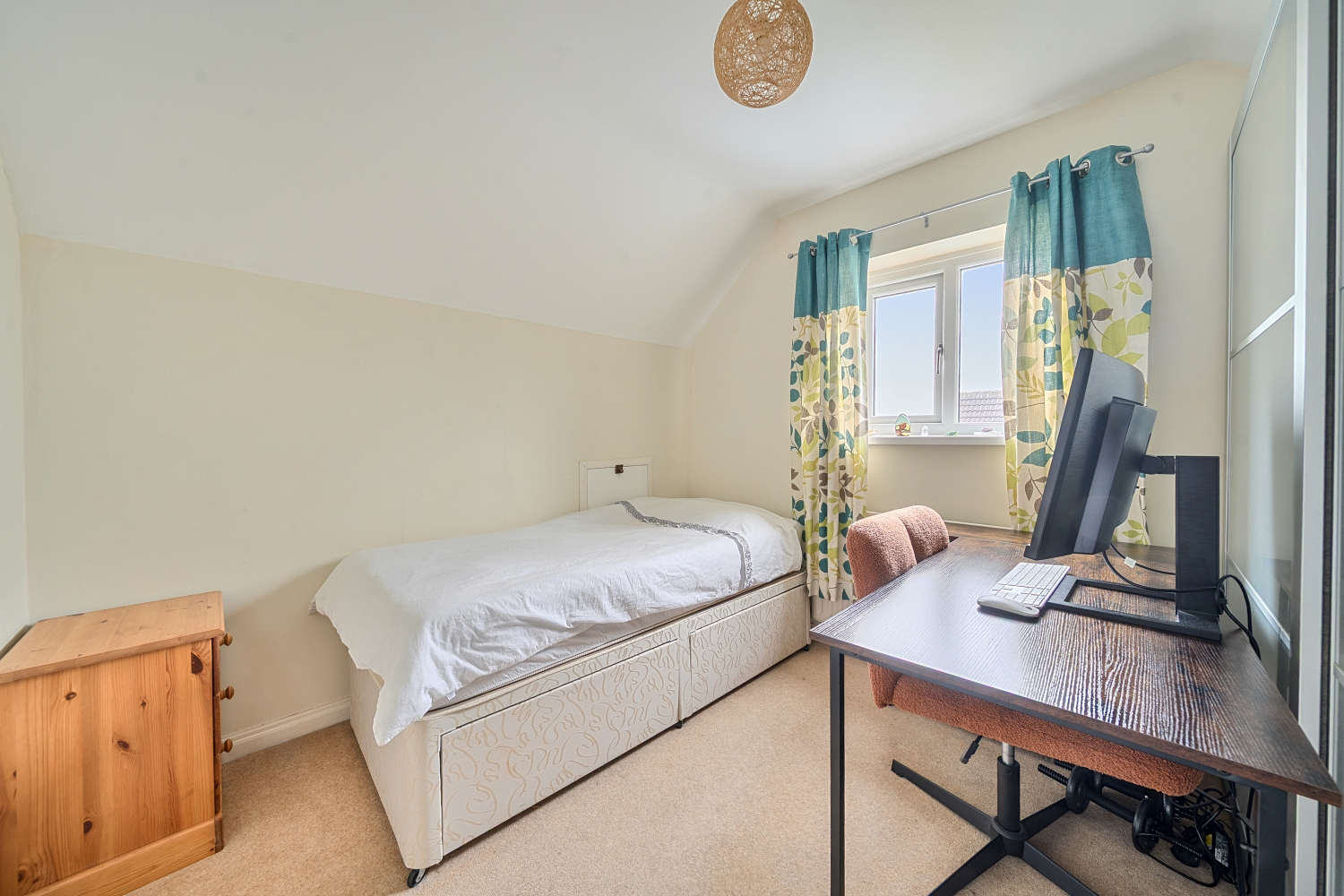 PENDLEBURY GROVE, HOYLAND, BARNSLEY, SOUTH YORKSHIRE, S74, photo 15