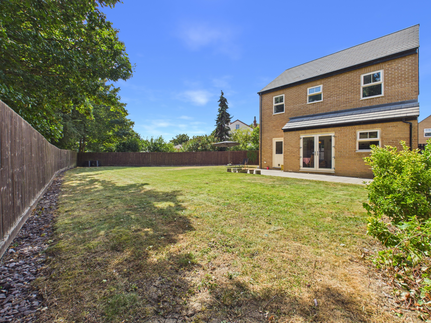 LANCASTER AVENUE, WAKEFIELD, WF1
