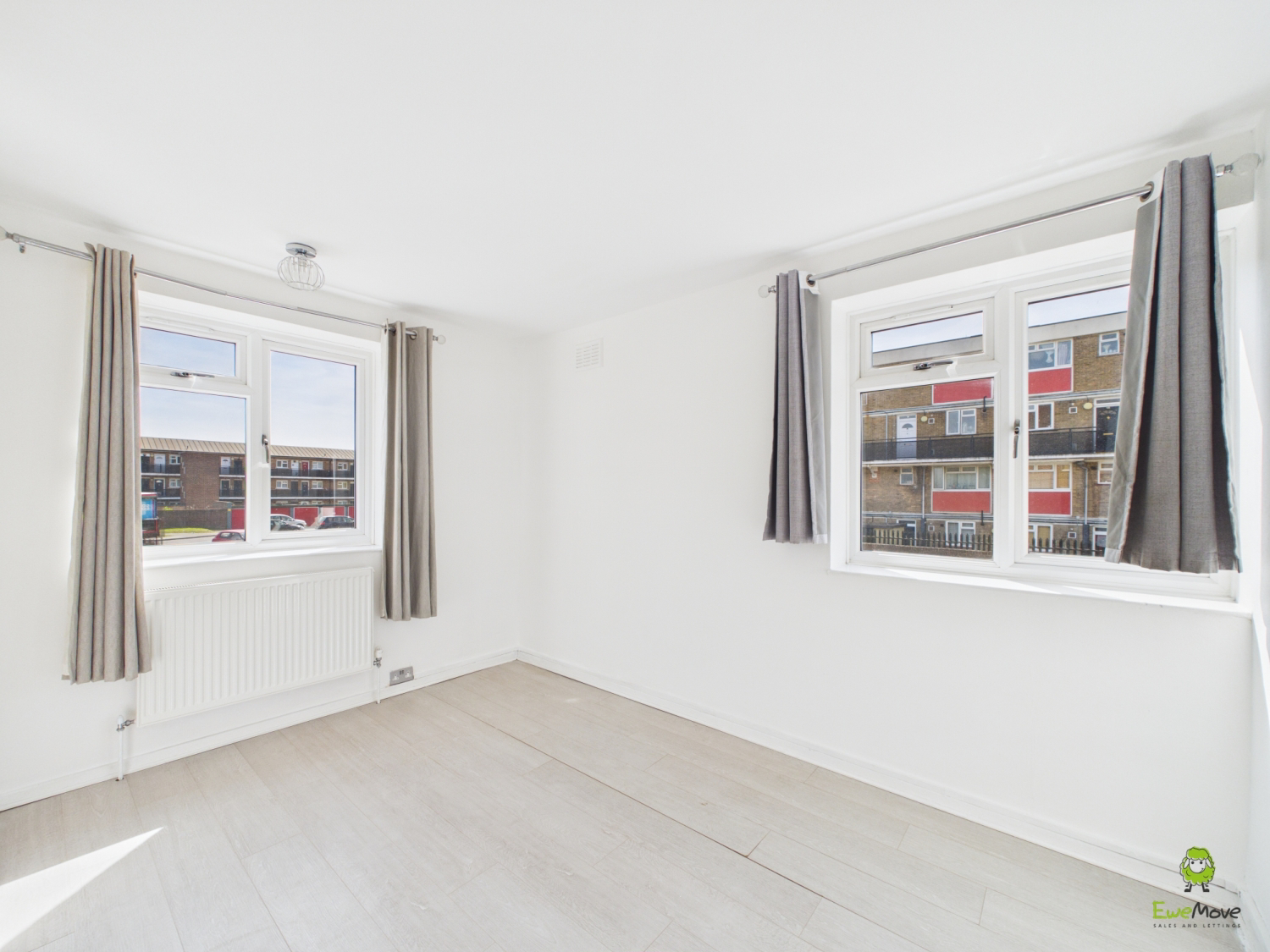 35 Hilltop Gardens, Dartford, Kent. DA1 5JF, photo 5