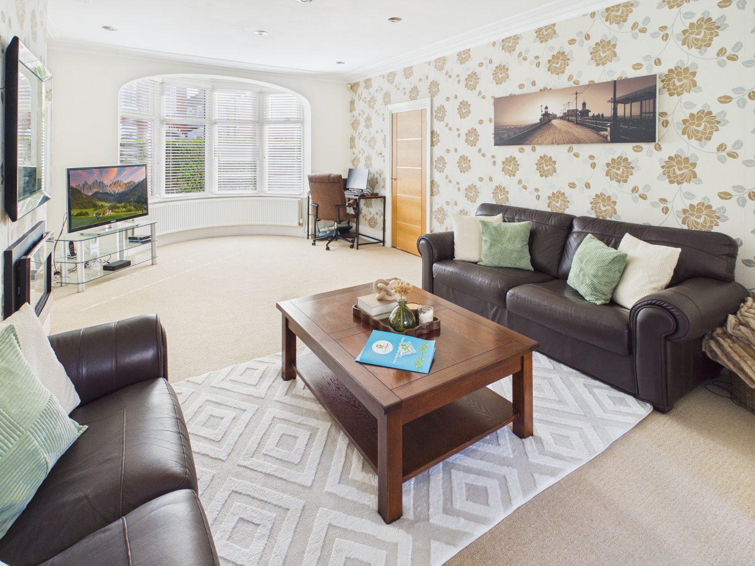 Collingwood Avenue, FY3 8DE, photo 14