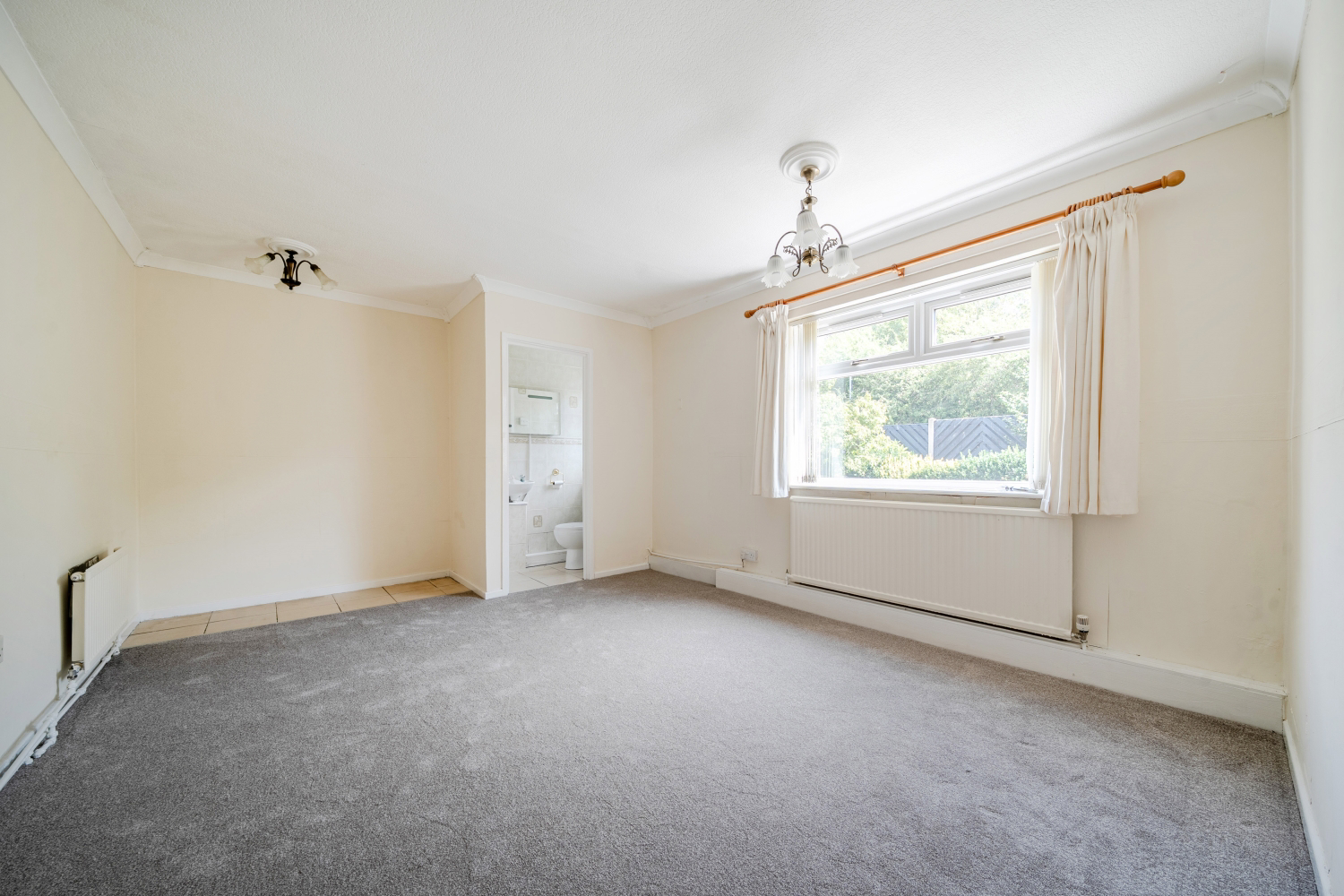 RAVENSDALE CLOSE, INKERSALL, CHESTERFIELD, DERBYSHIRE, S43, photo 7