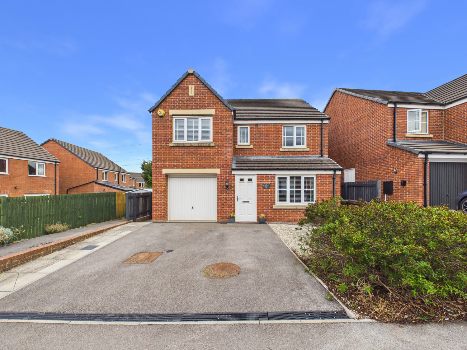 ROCK HOUSE WAY, OSSETT, WEST YORKSHIRE, WF5