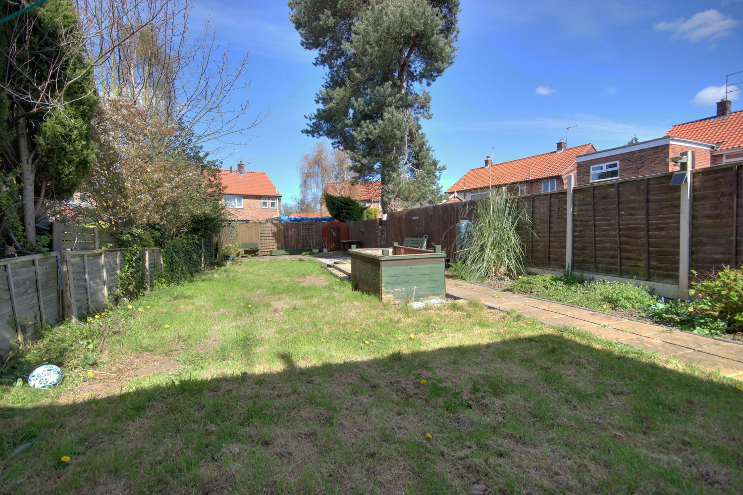 18 Crosskill Close, Beverley, photo 2
