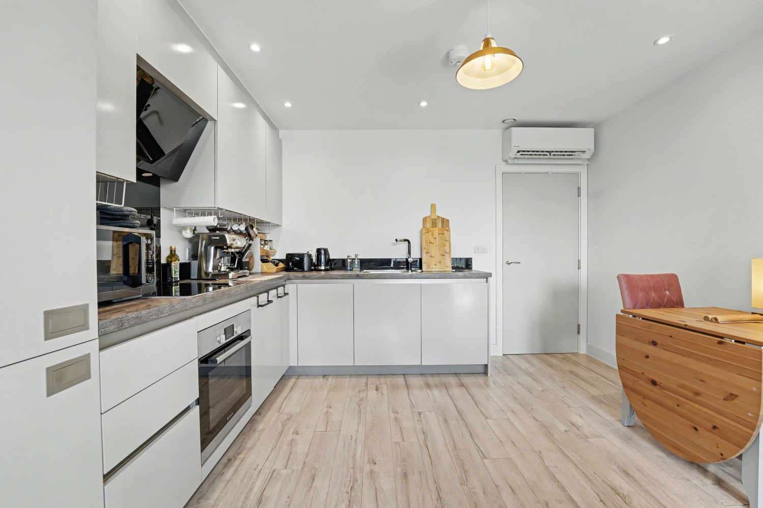 New Willow House, 210 Plaistow Road, London, E13, photo 8