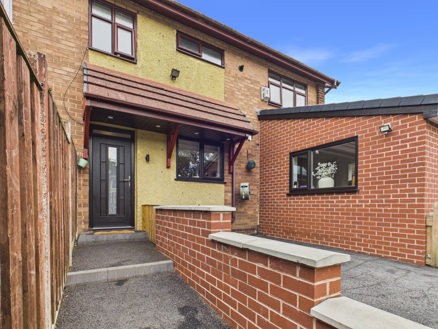 Silverton Close, Hyde, SK14 3DG